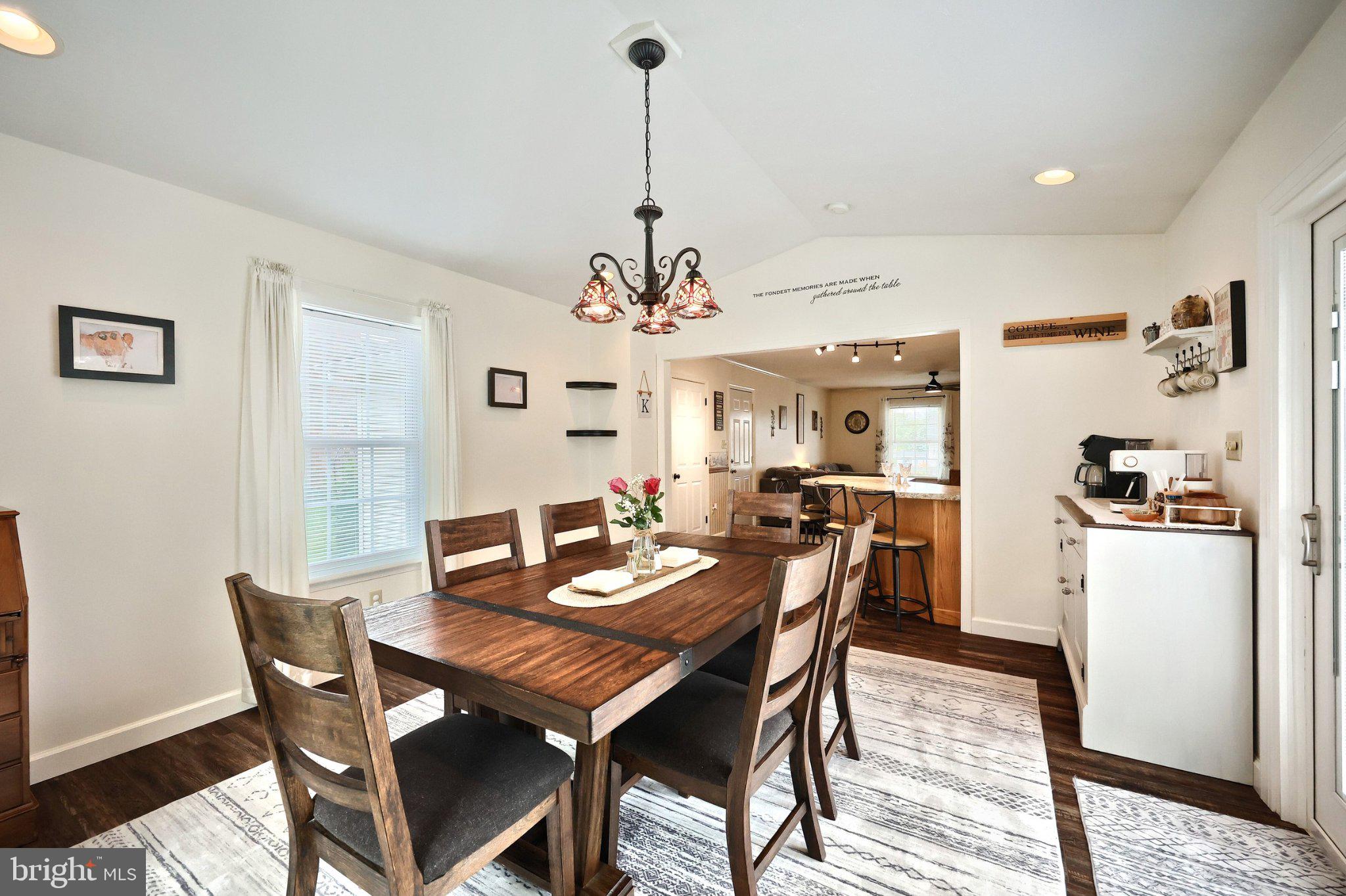 MEADOWVIEW ESTATES - Residential