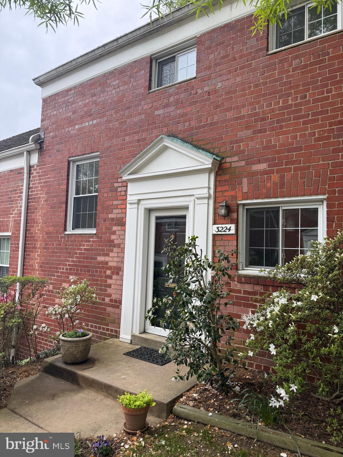 PARKFAIRFAX - Residential Lease