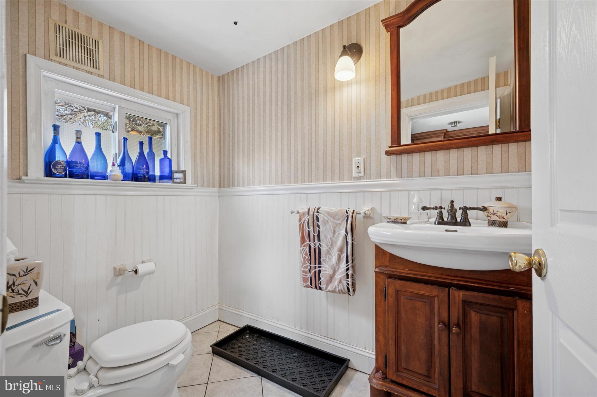 EAST OAK LANE - Residential