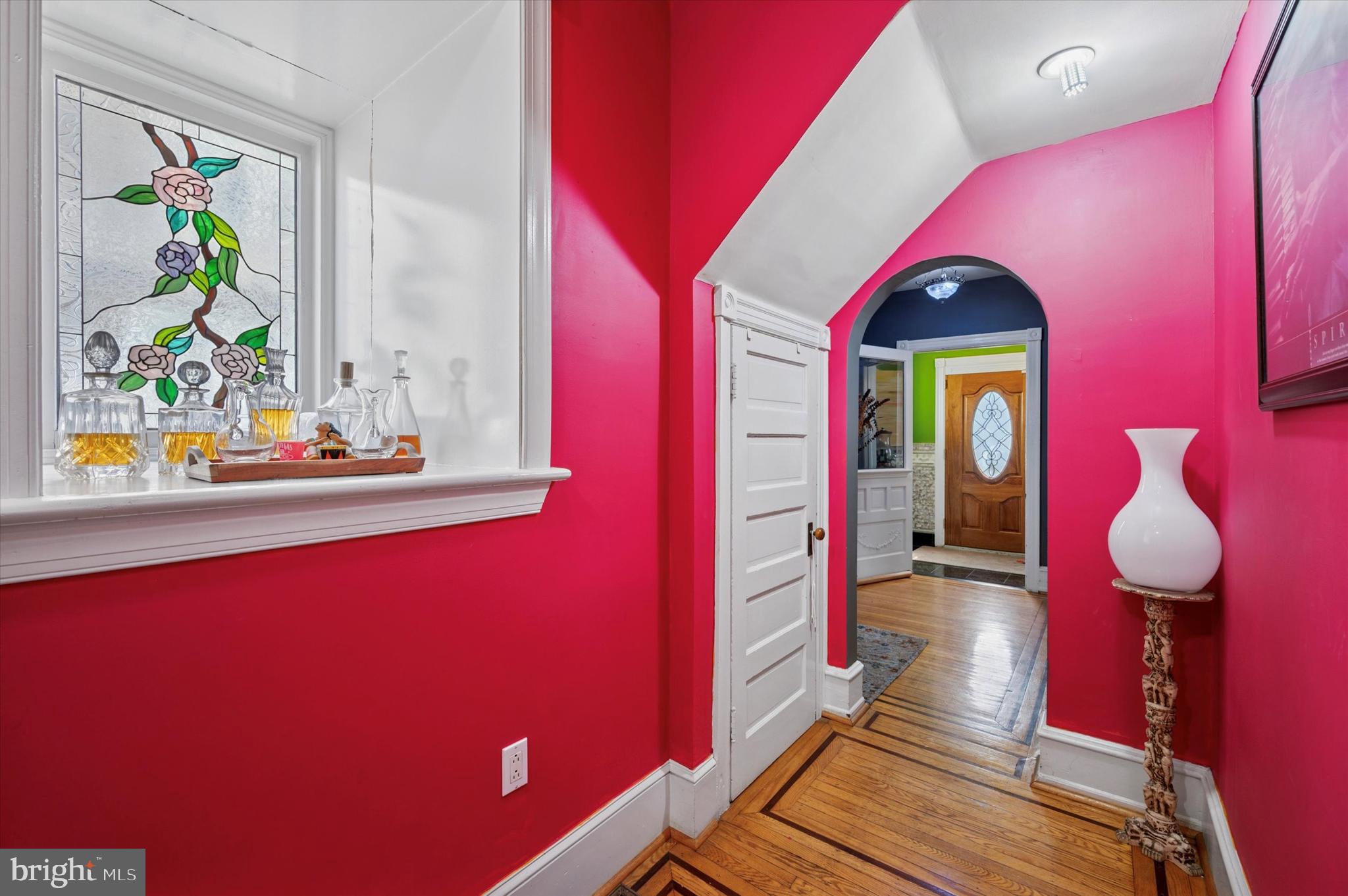 EAST OAK LANE - Residential