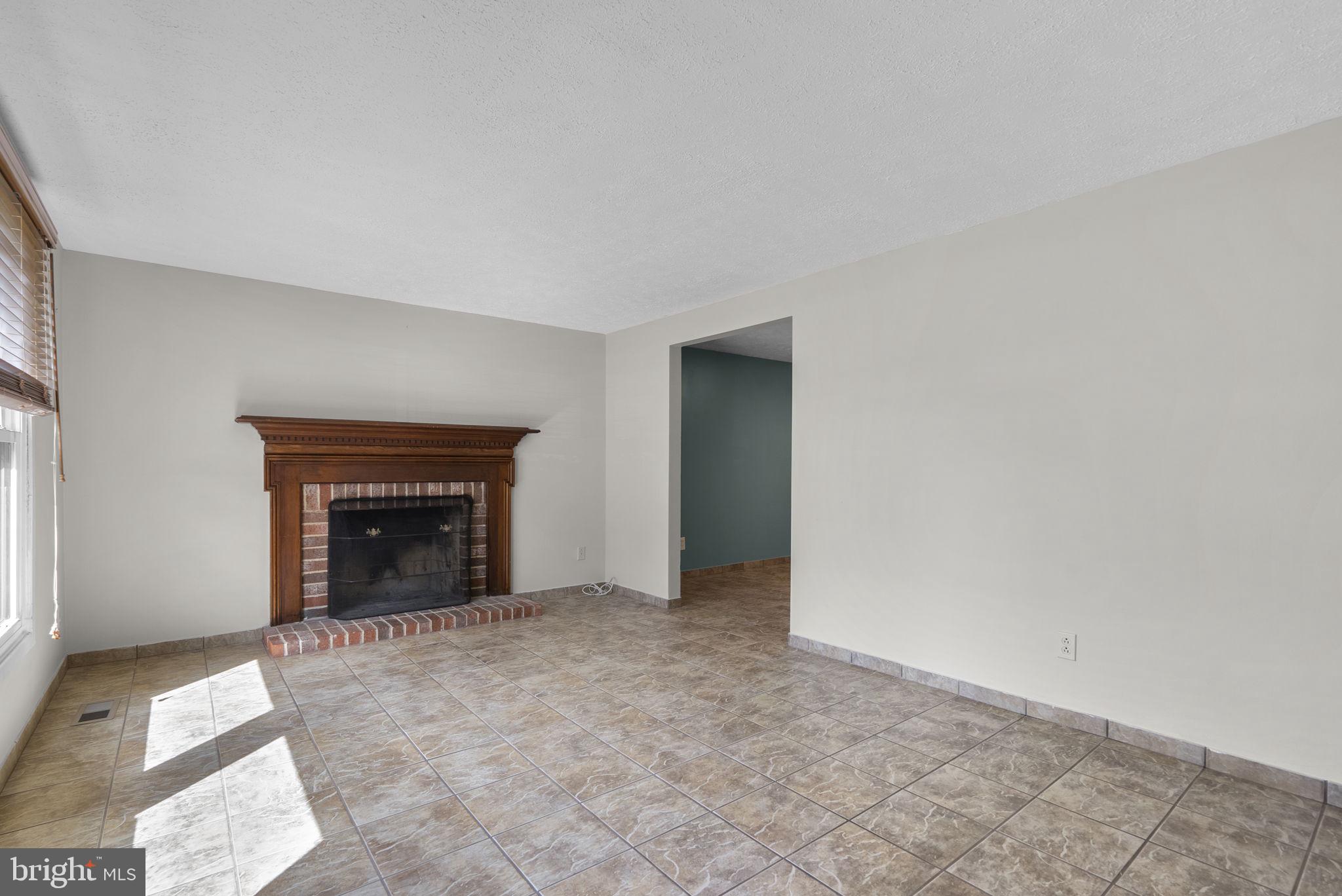 VILLAGE OF OWEN BROWN - Residential