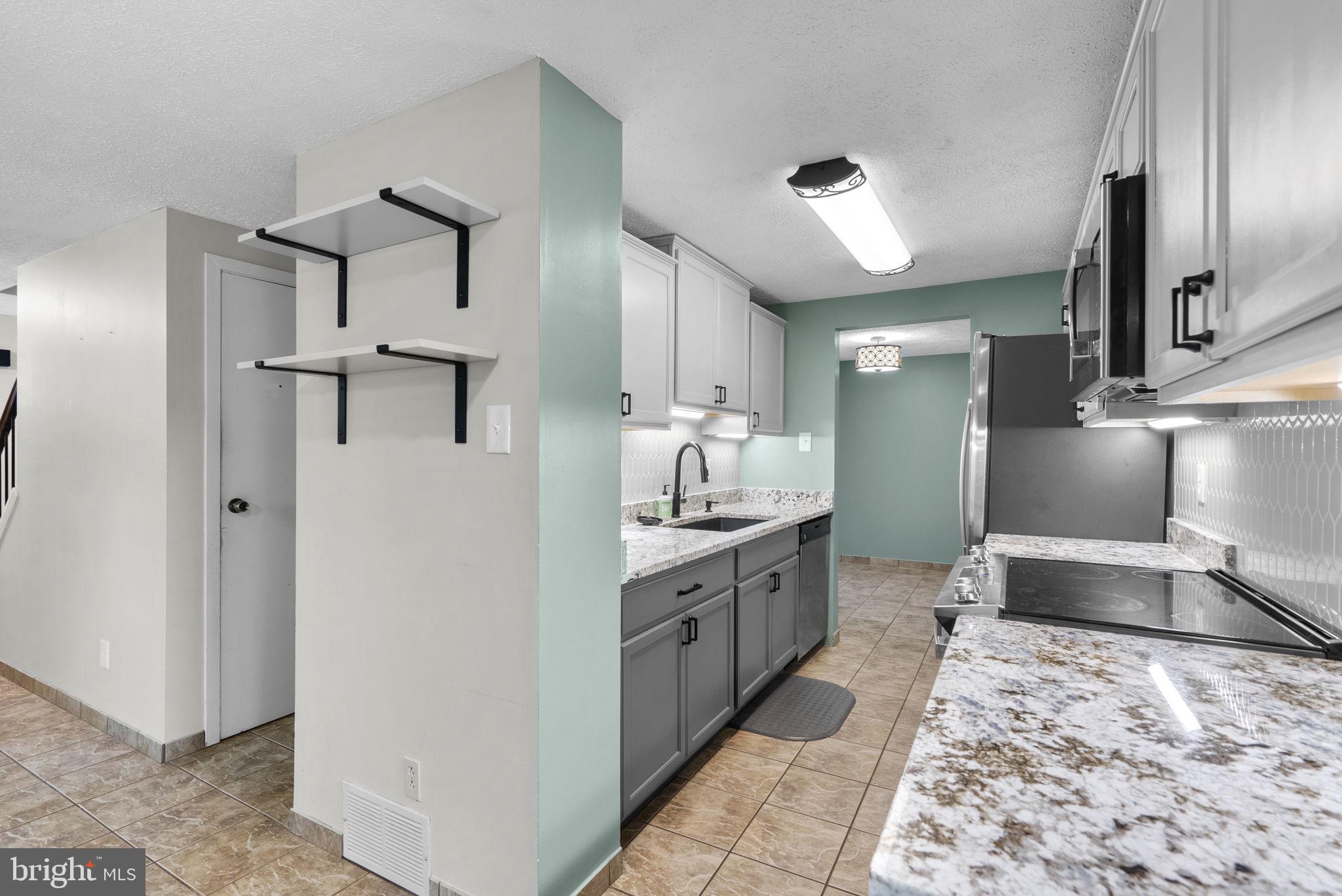 VILLAGE OF OWEN BROWN - Residential