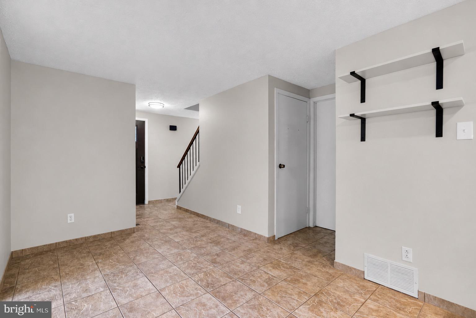 VILLAGE OF OWEN BROWN - Residential