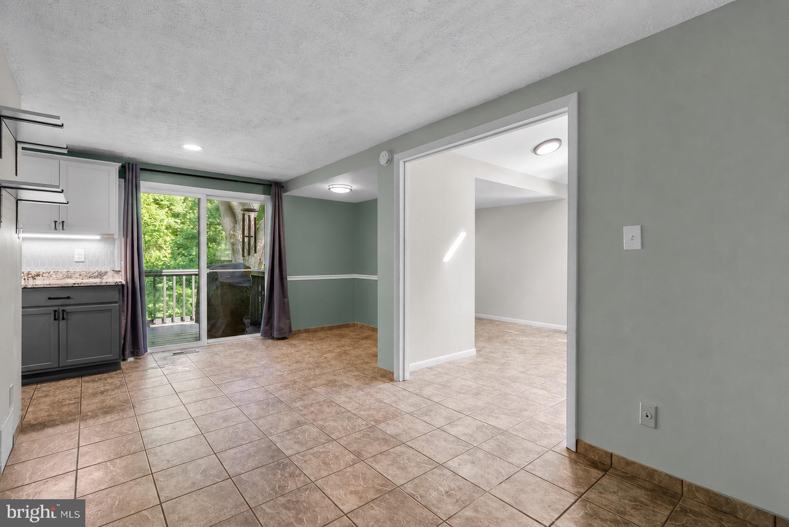 VILLAGE OF OWEN BROWN - Residential