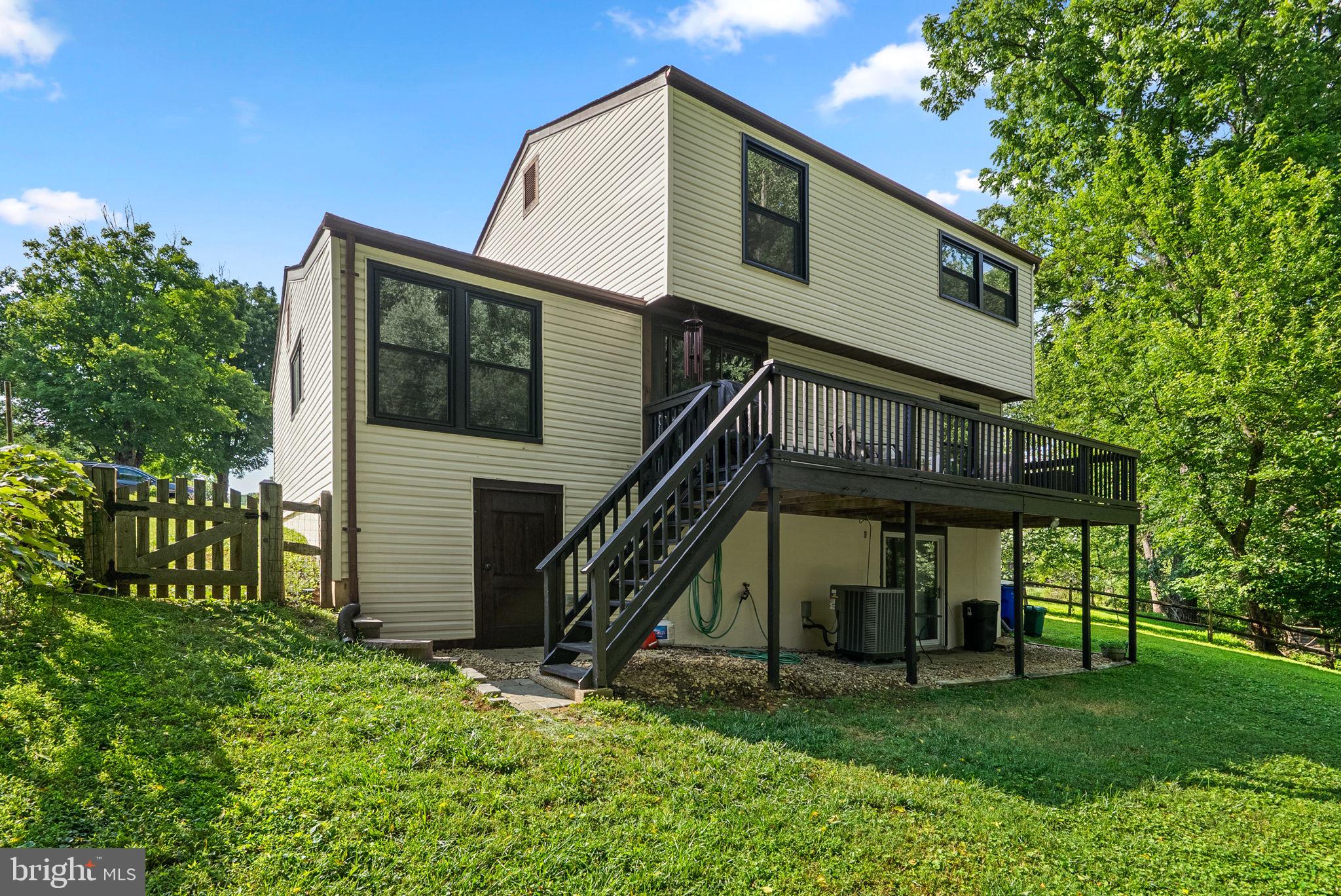 VILLAGE OF OWEN BROWN - Residential