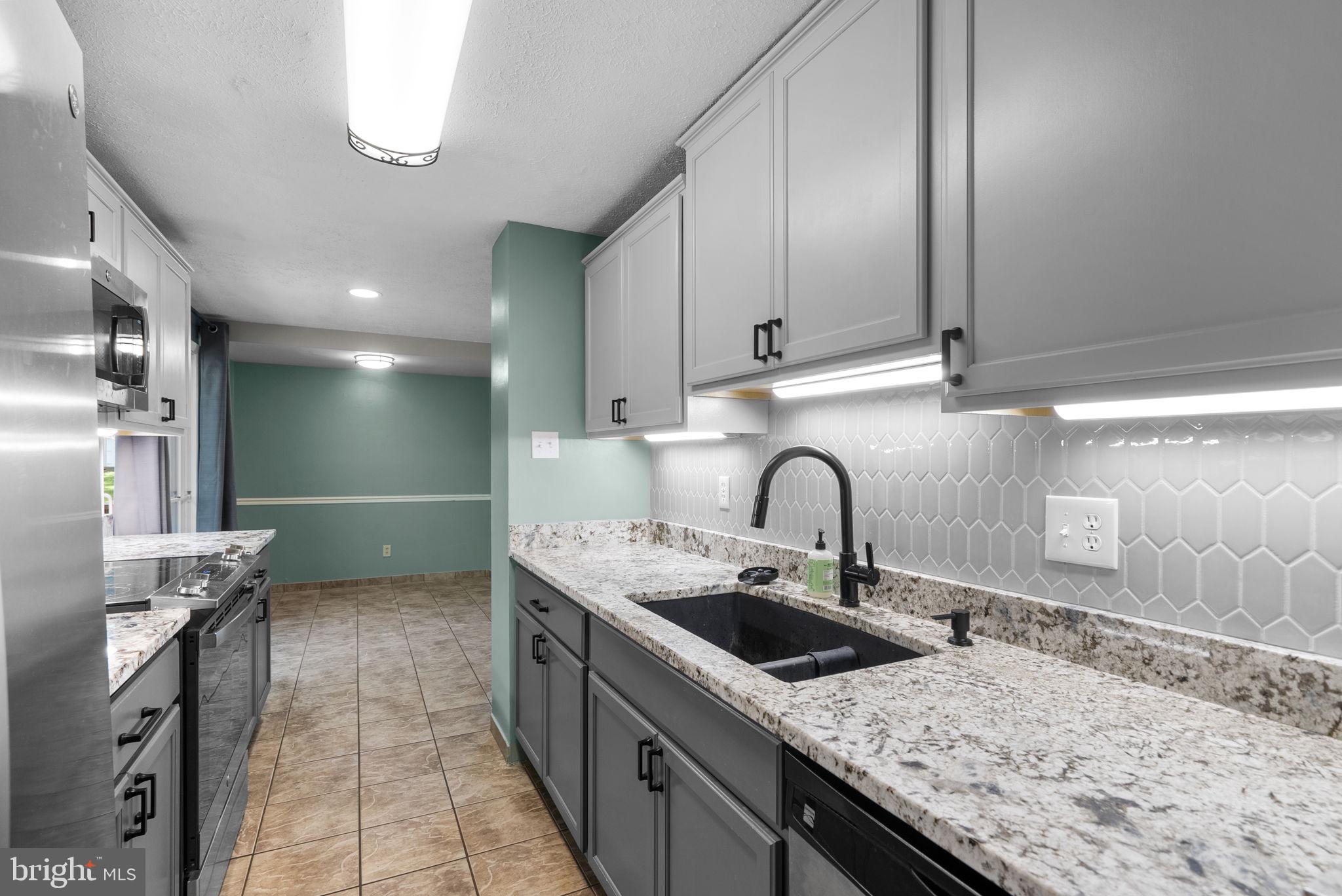 VILLAGE OF OWEN BROWN - Residential