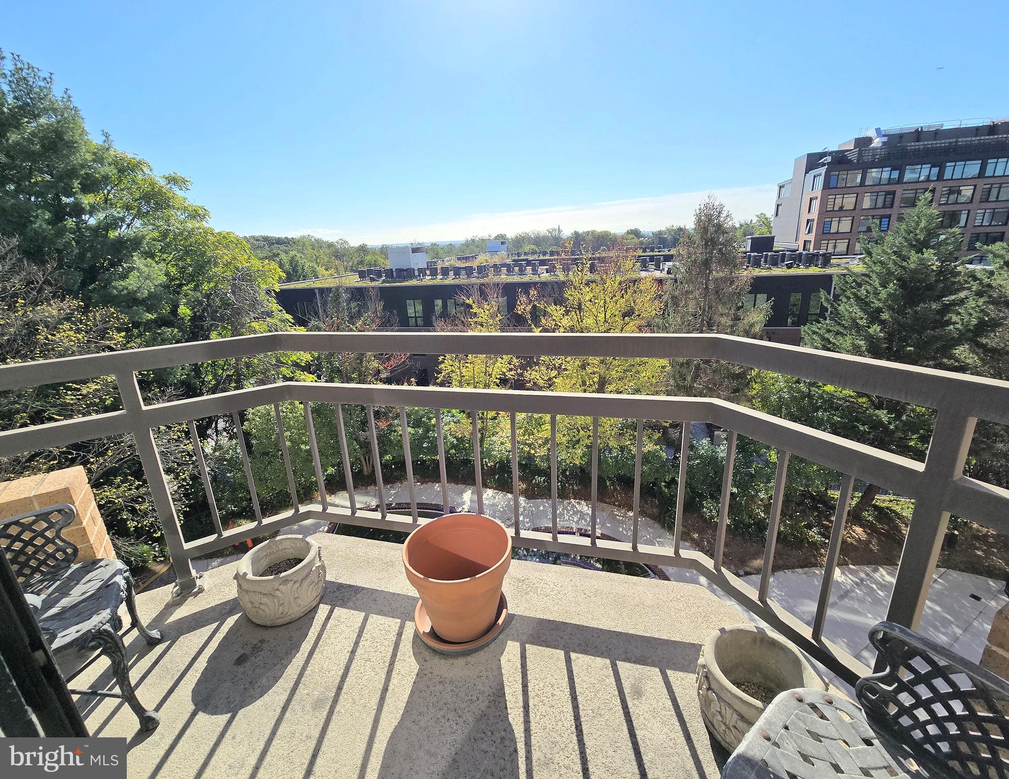 OBSERVATORY CIRCLE - Residential