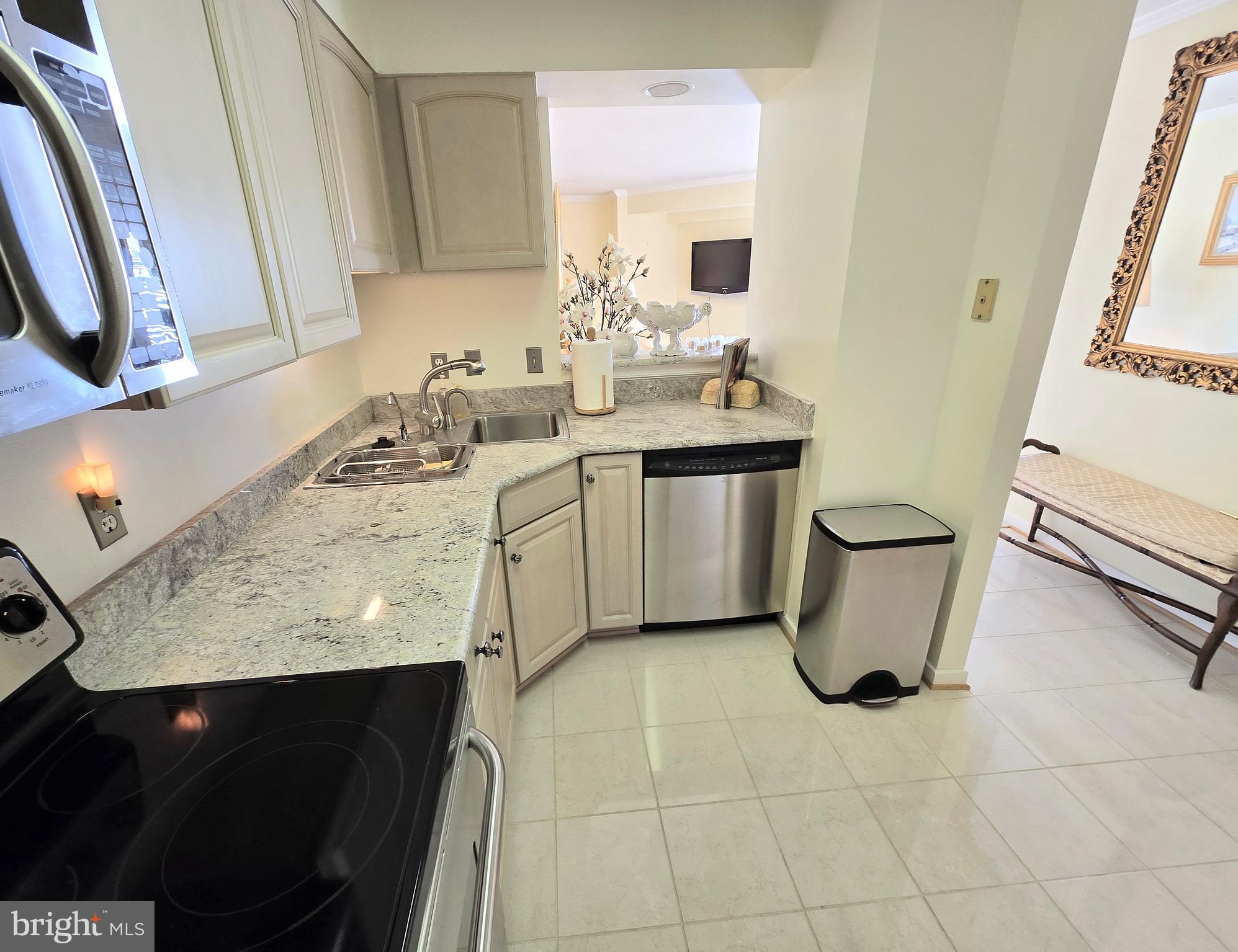 OBSERVATORY CIRCLE - Residential