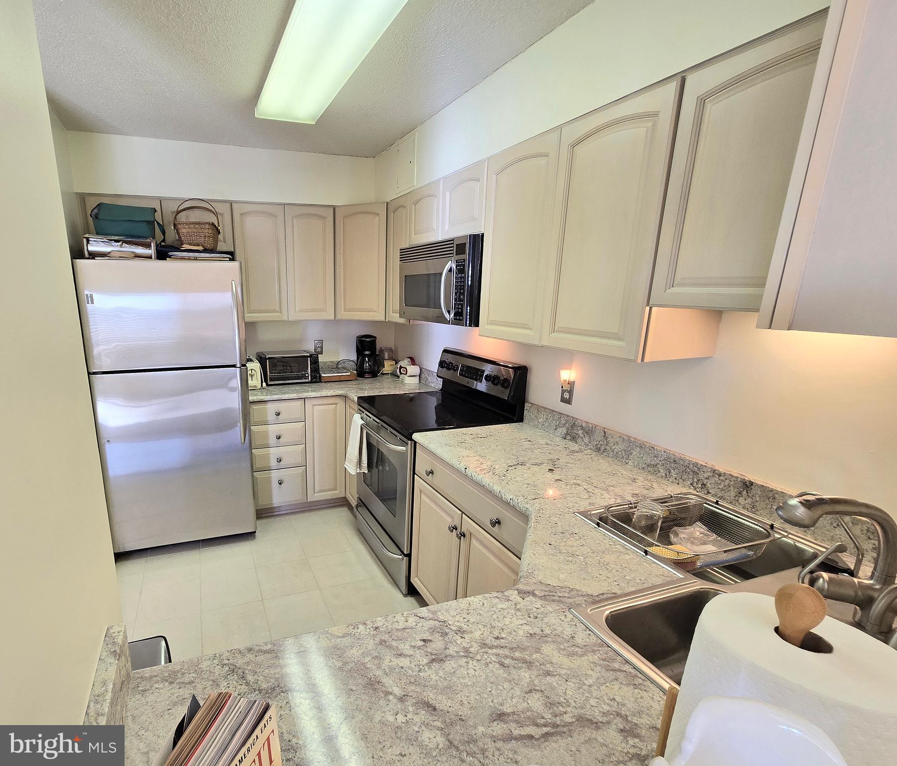 OBSERVATORY CIRCLE - Residential