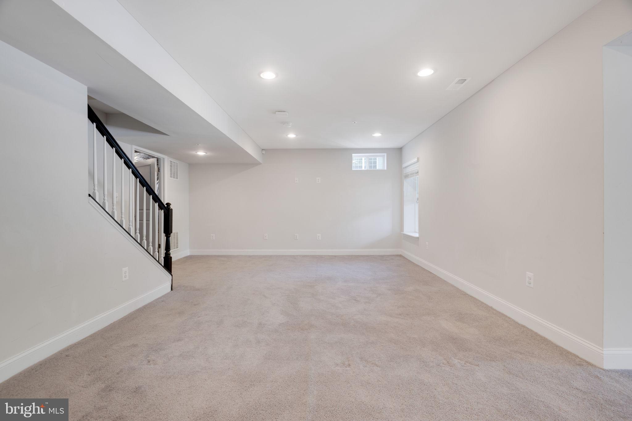 TANYARD COVE - Residential Lease