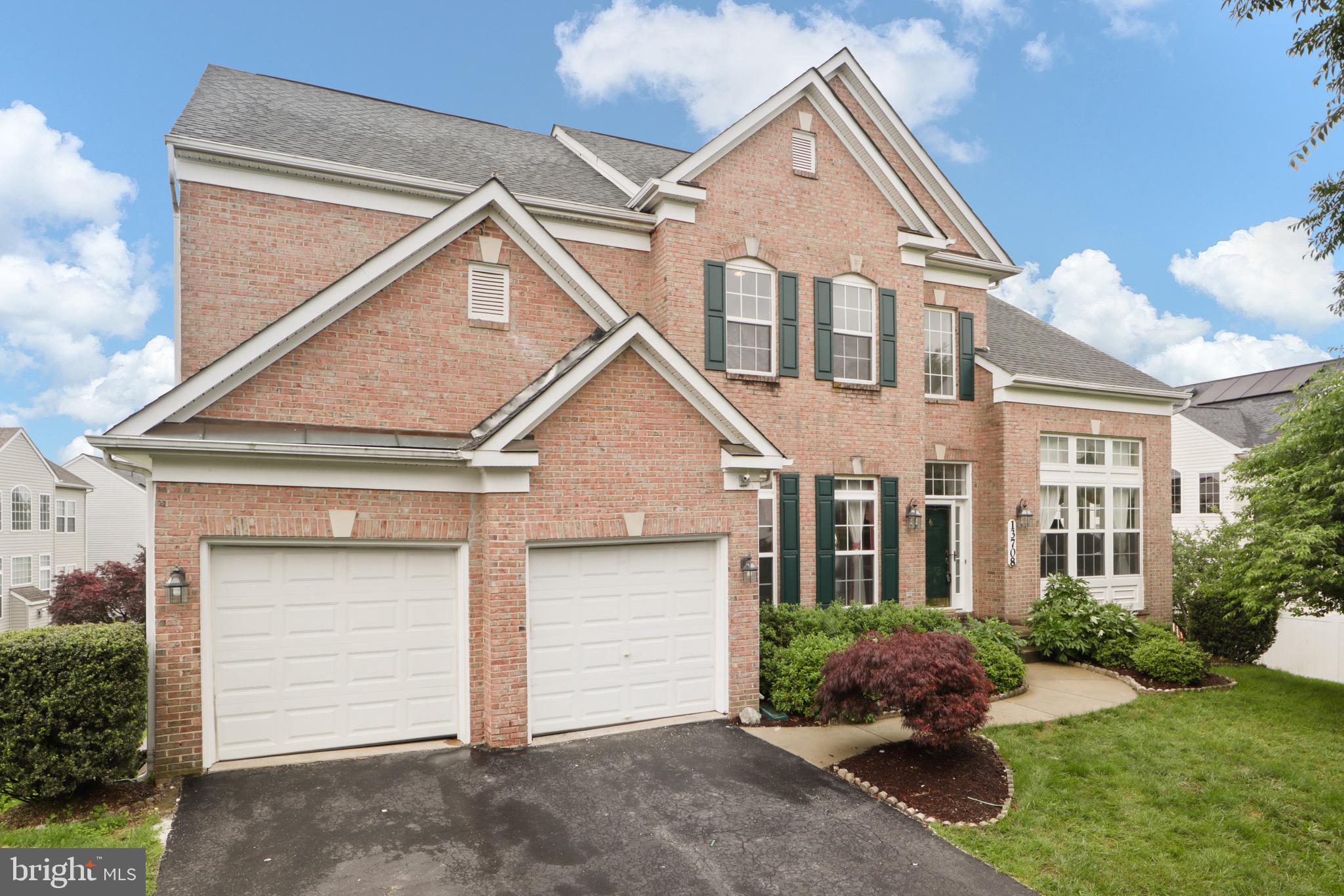 POTOMAC OAKS - Residential