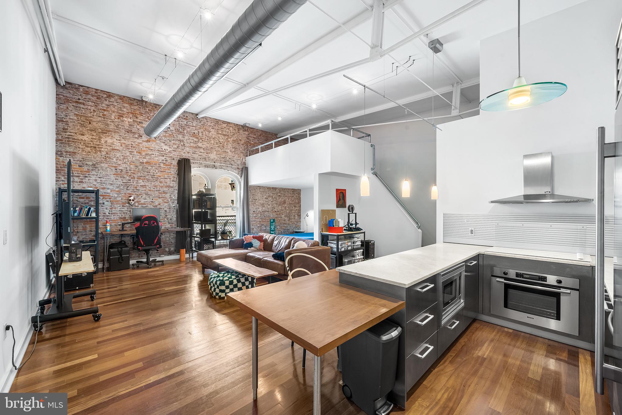 WASHINGTON SQ WEST - Residential