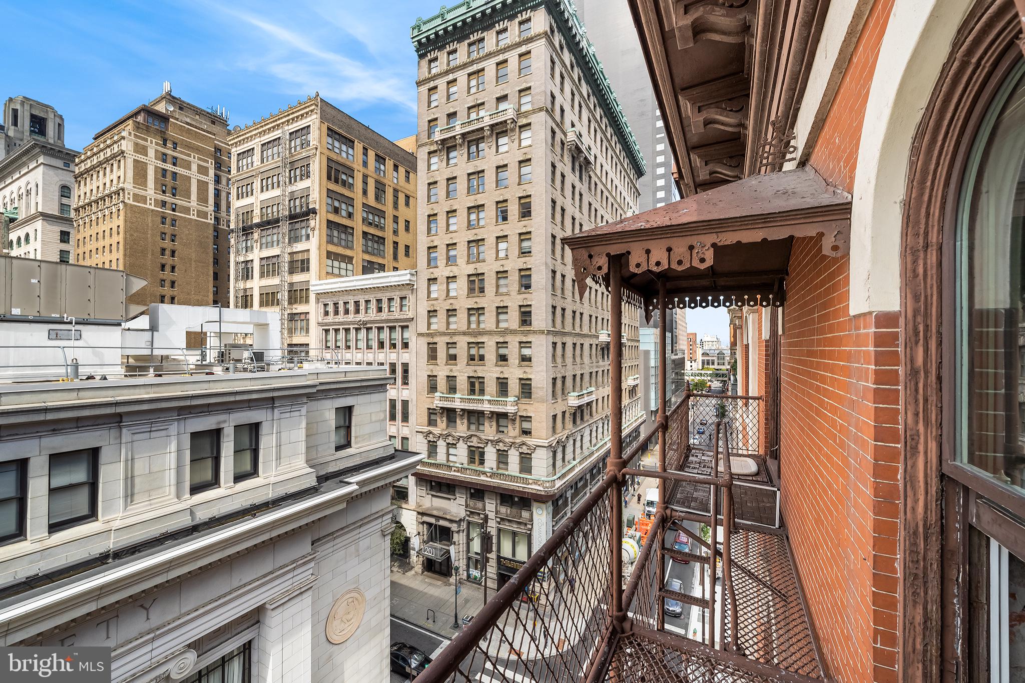 WASHINGTON SQ WEST - Residential