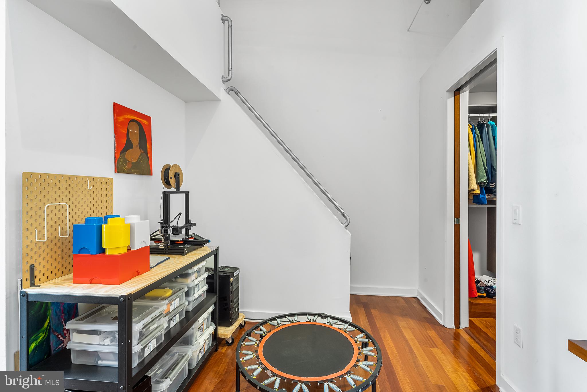 WASHINGTON SQ WEST - Residential