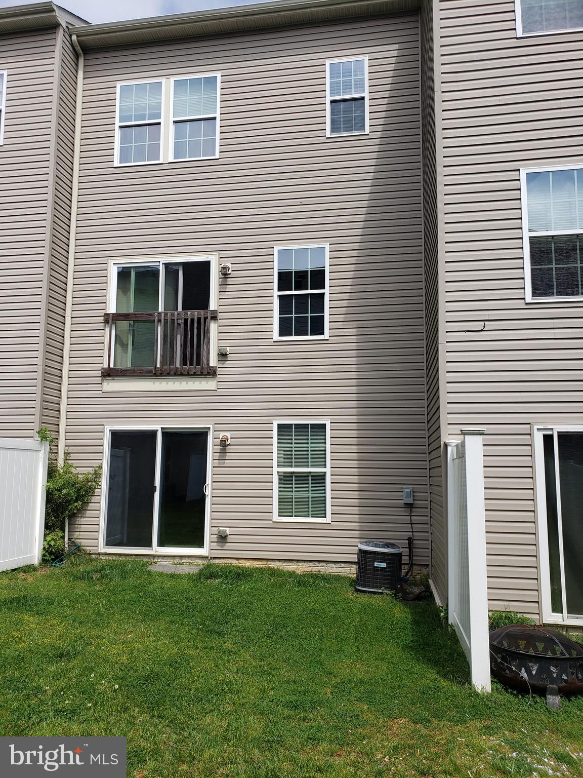 PINE RIDGE CROSSING - Residential