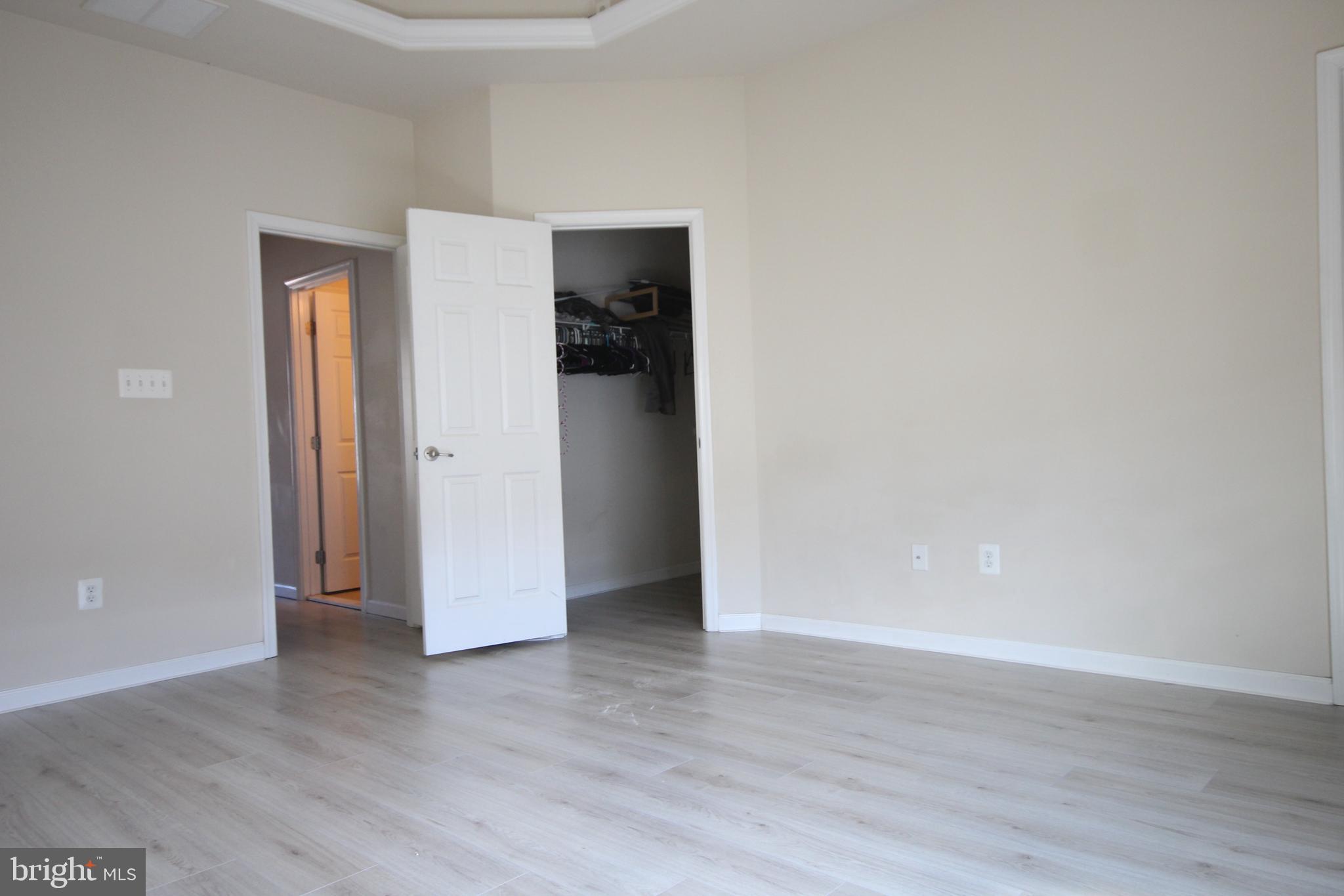 PINE RIDGE CROSSING - Residential
