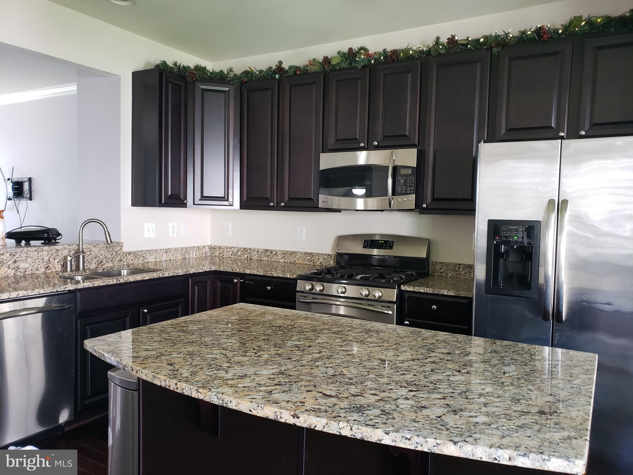 PINE RIDGE CROSSING - Residential