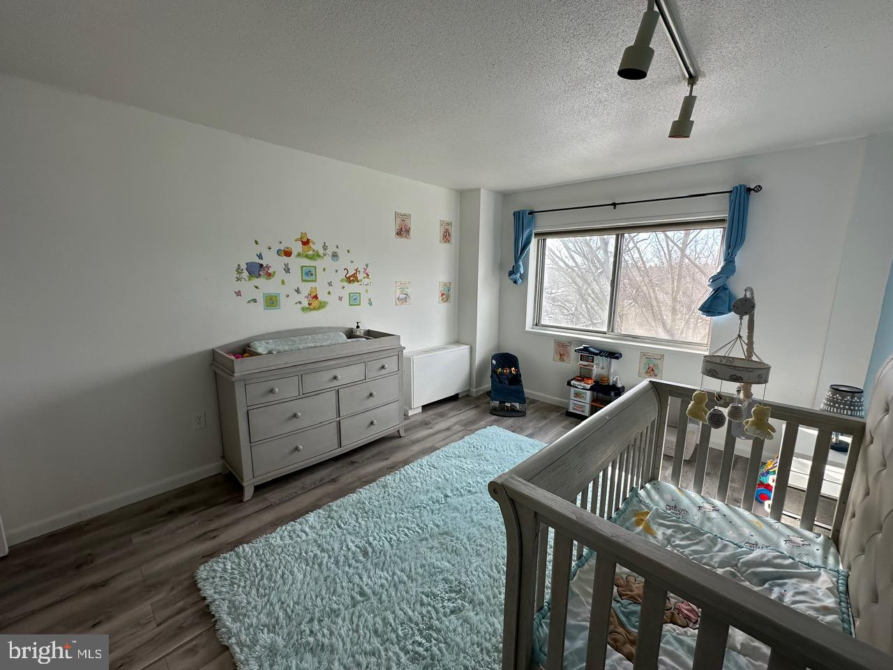 JENKINTOWN - Residential