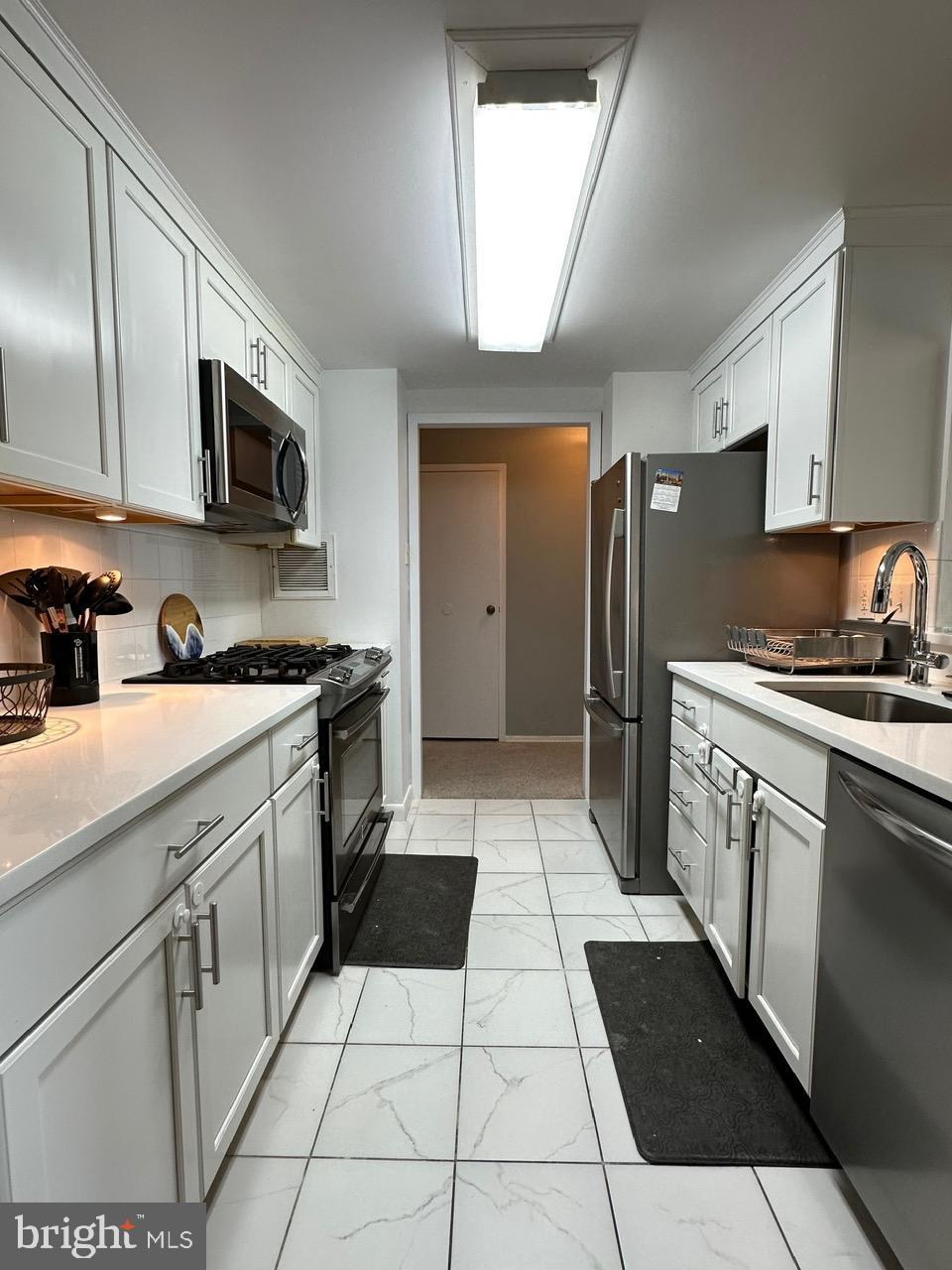 JENKINTOWN - Residential