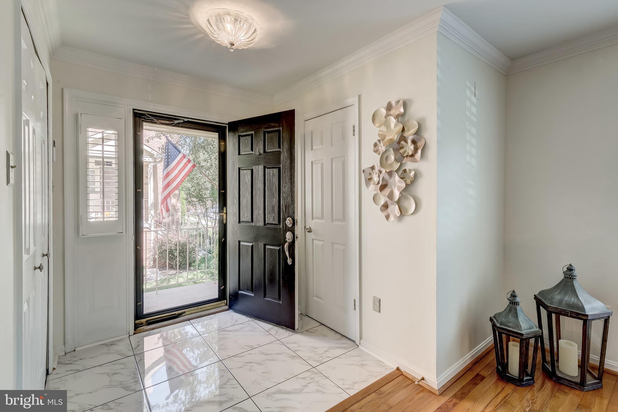 HUNTERS RUN - Residential
