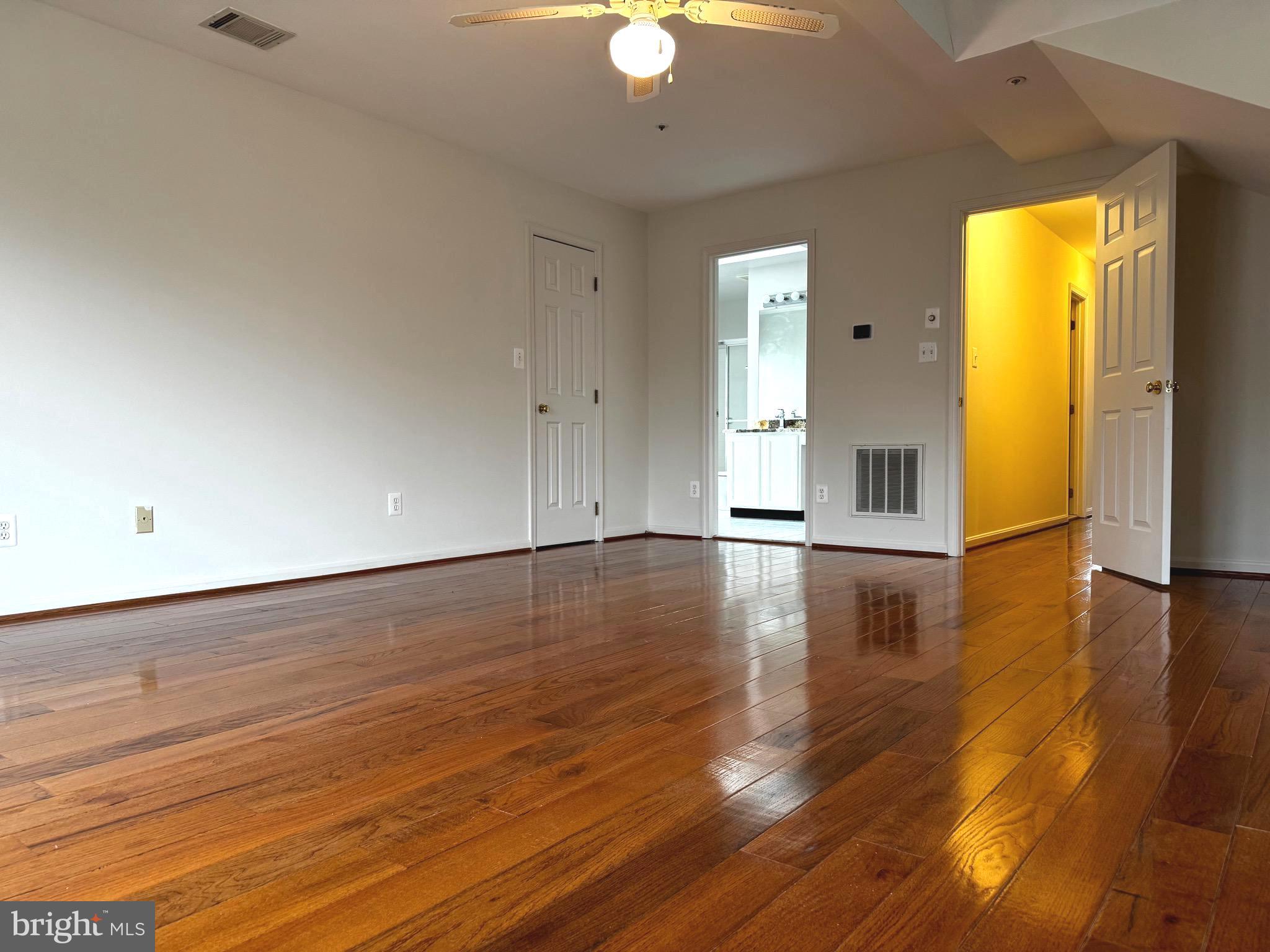 GLENN ESTATES - Residential