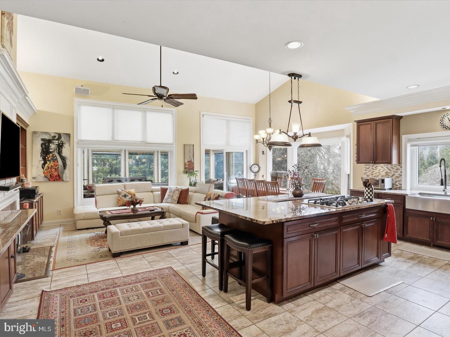 SMC MCLEAN - Residential