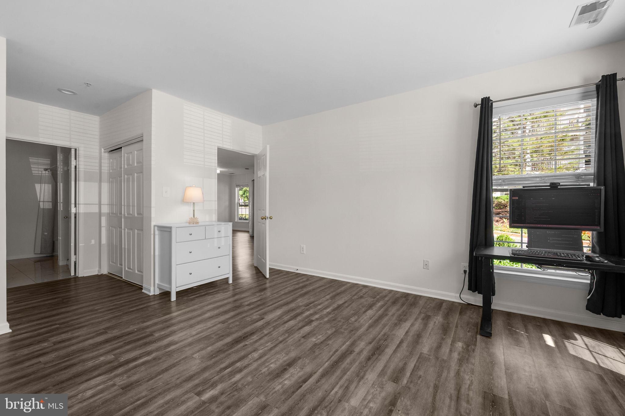 LAKESIDE AT SOUTH RIDING - Residential