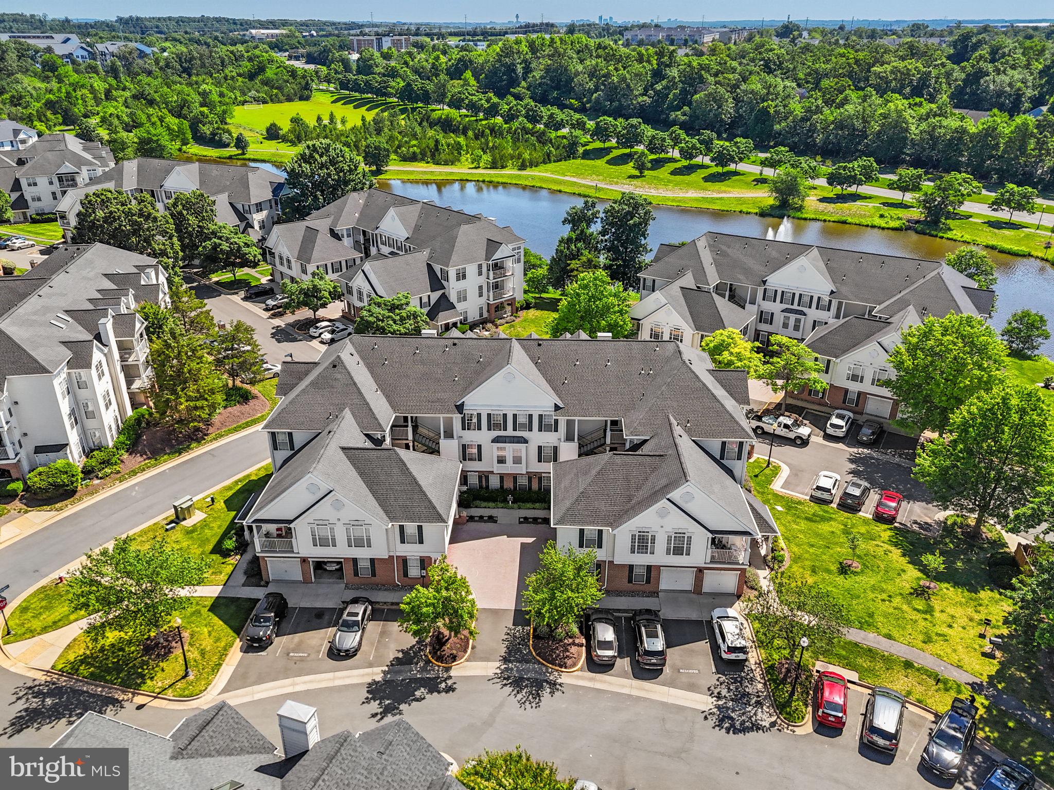 LAKESIDE AT SOUTH RIDING - Residential