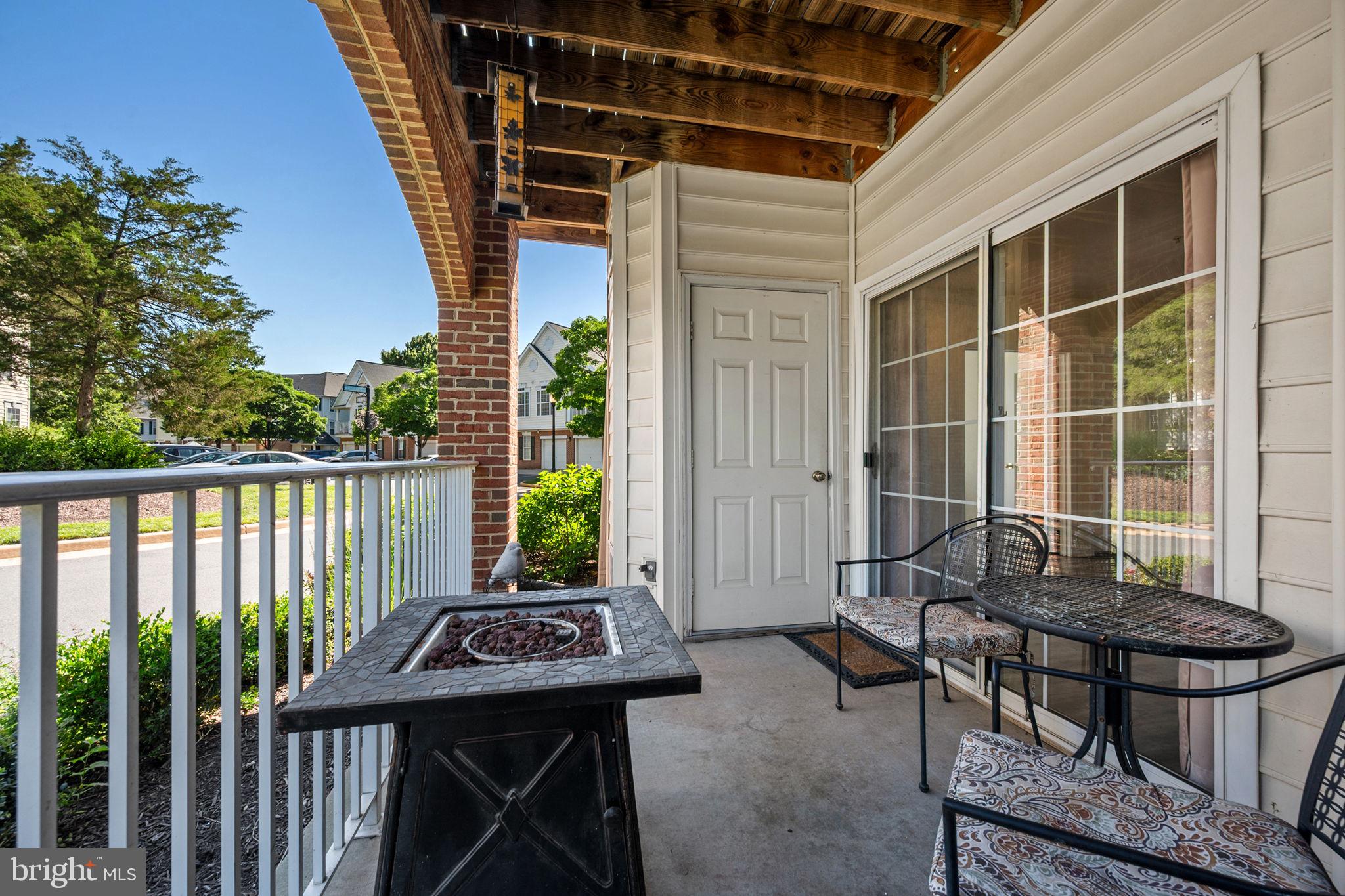 LAKESIDE AT SOUTH RIDING - Residential