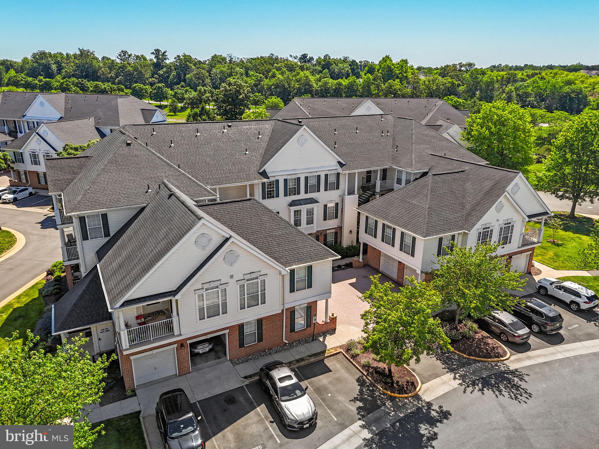 LAKESIDE AT SOUTH RIDING - Residential