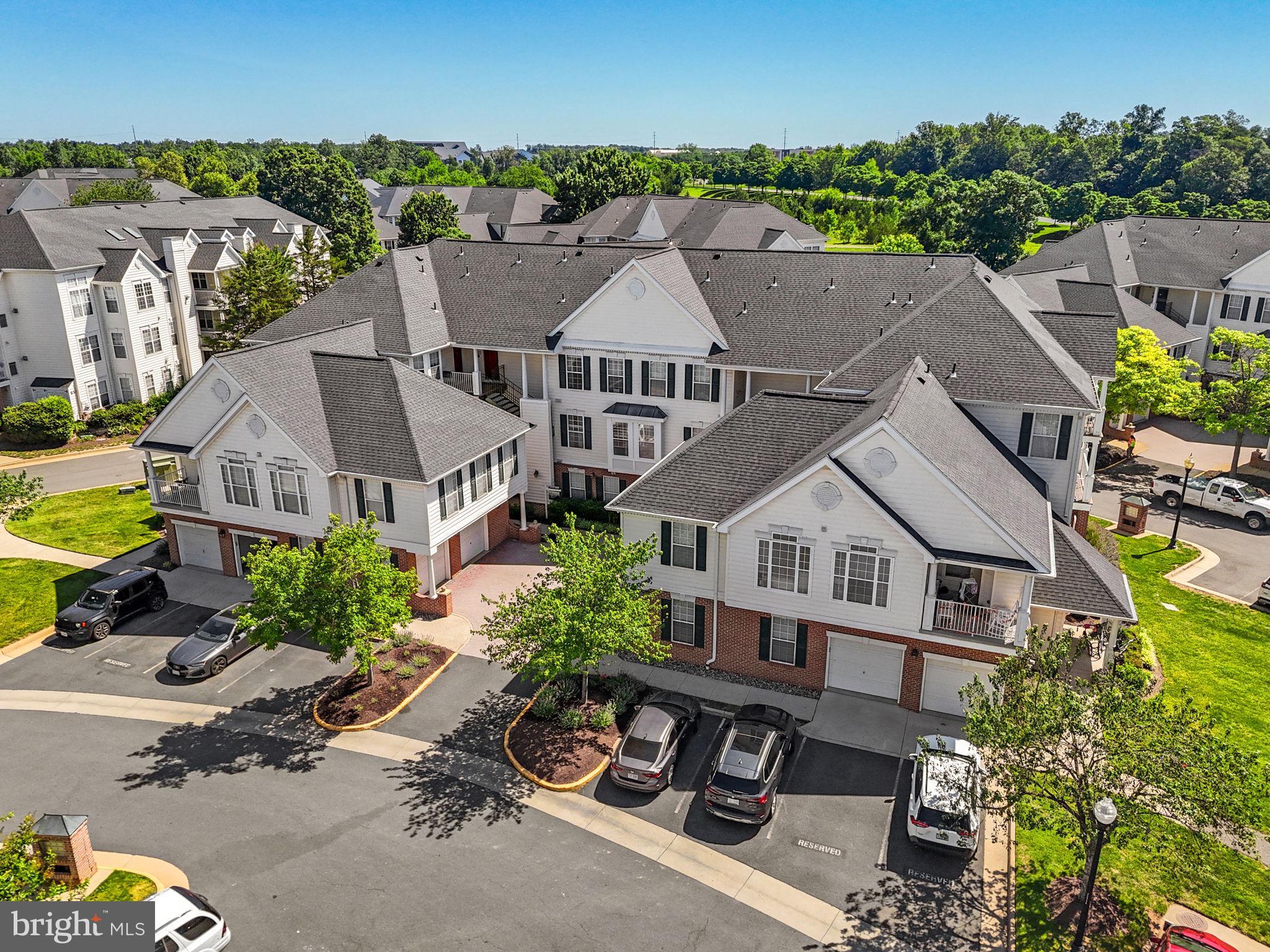 LAKESIDE AT SOUTH RIDING - Residential