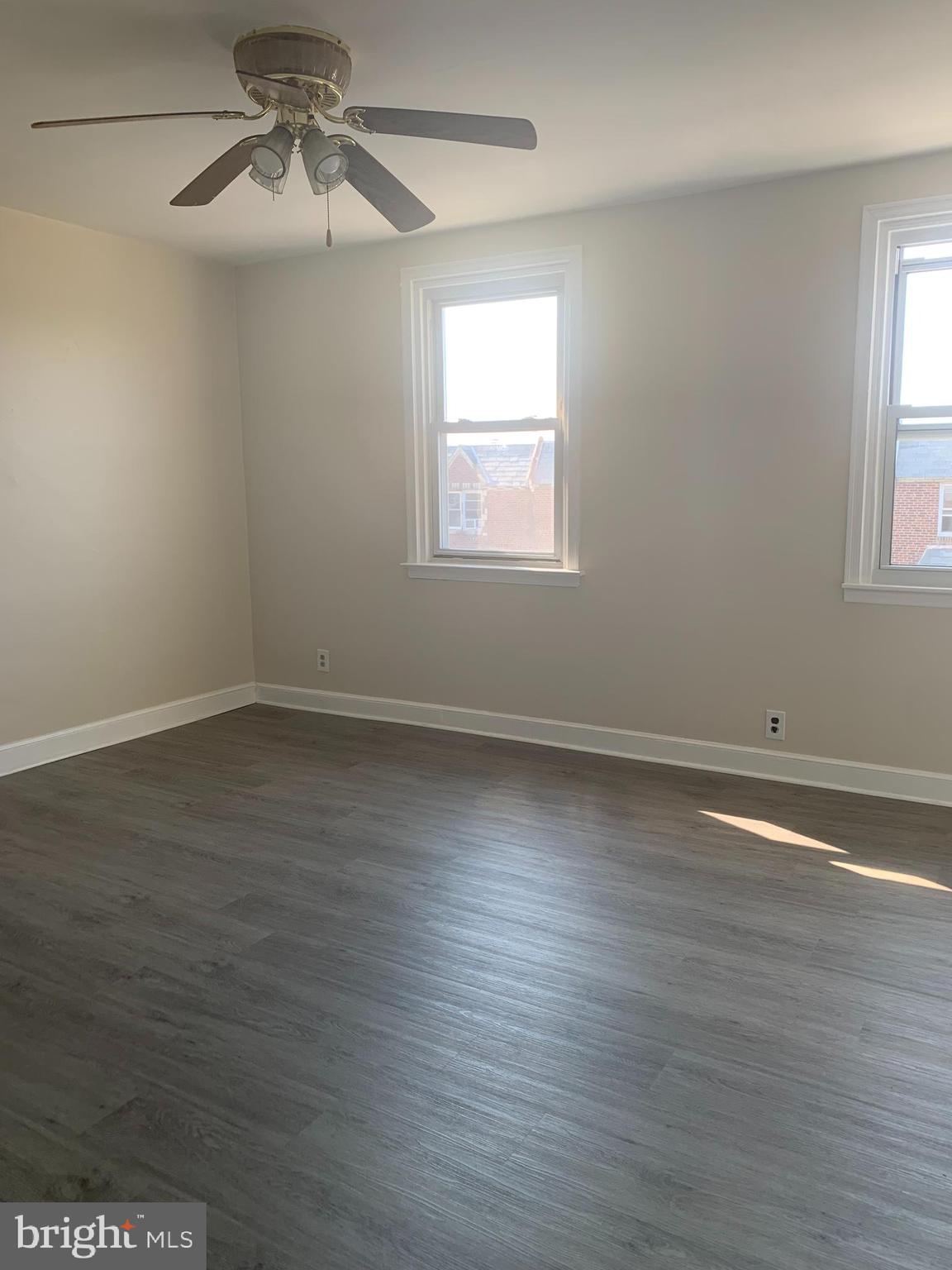 OXFORD CIRCLE - Residential