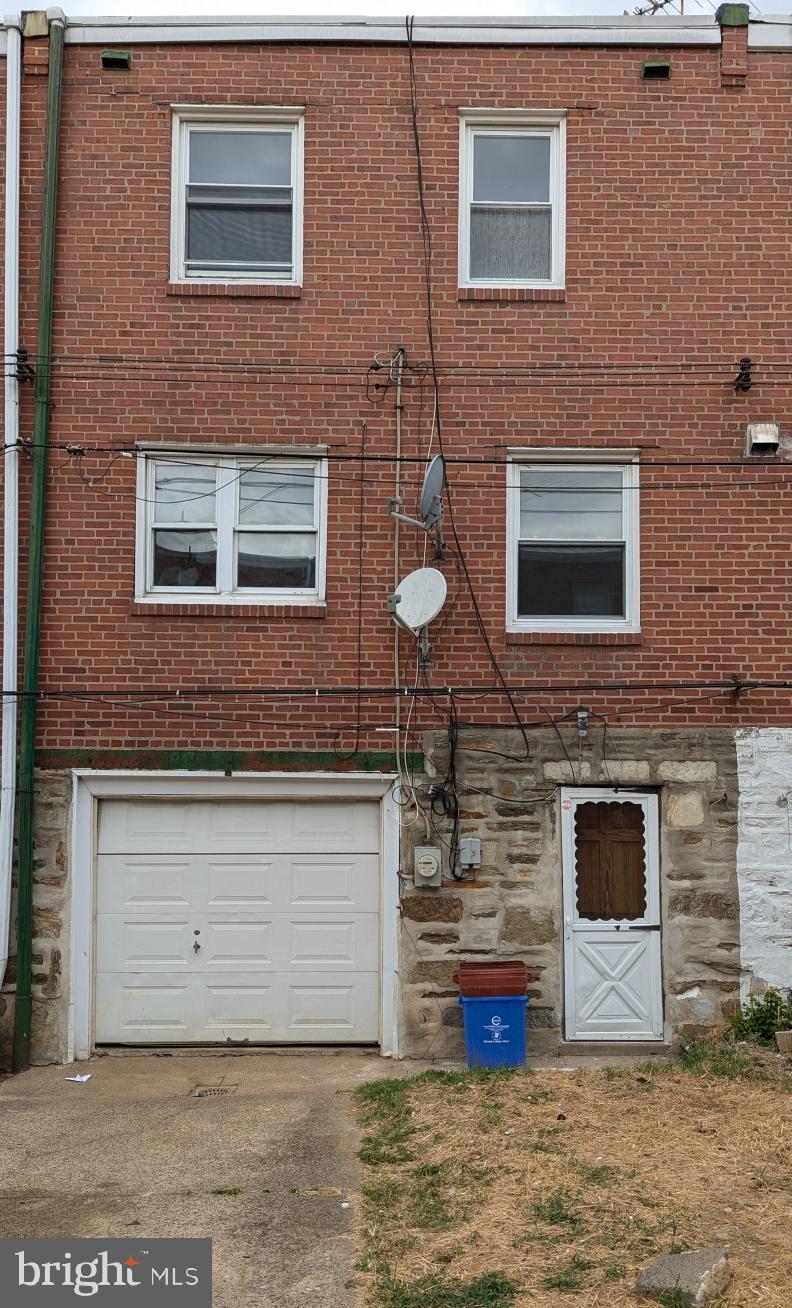 OXFORD CIRCLE - Residential
