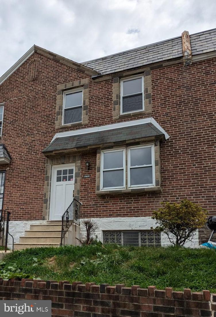 OXFORD CIRCLE - Residential