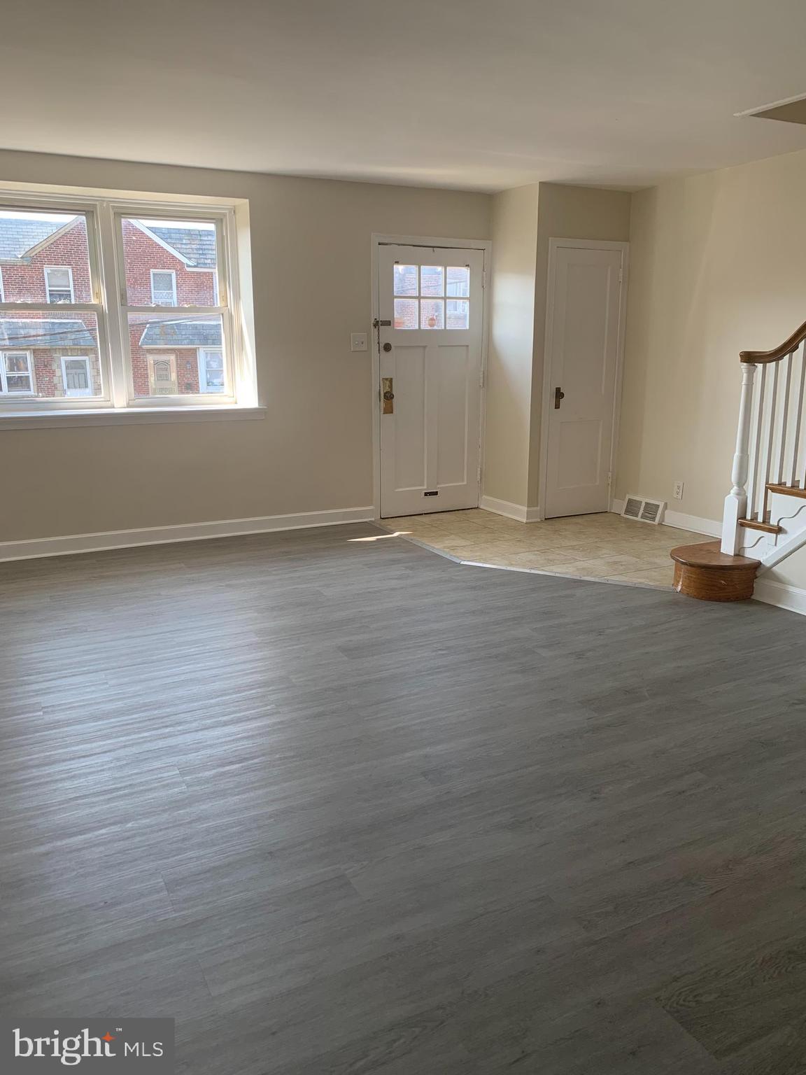 OXFORD CIRCLE - Residential