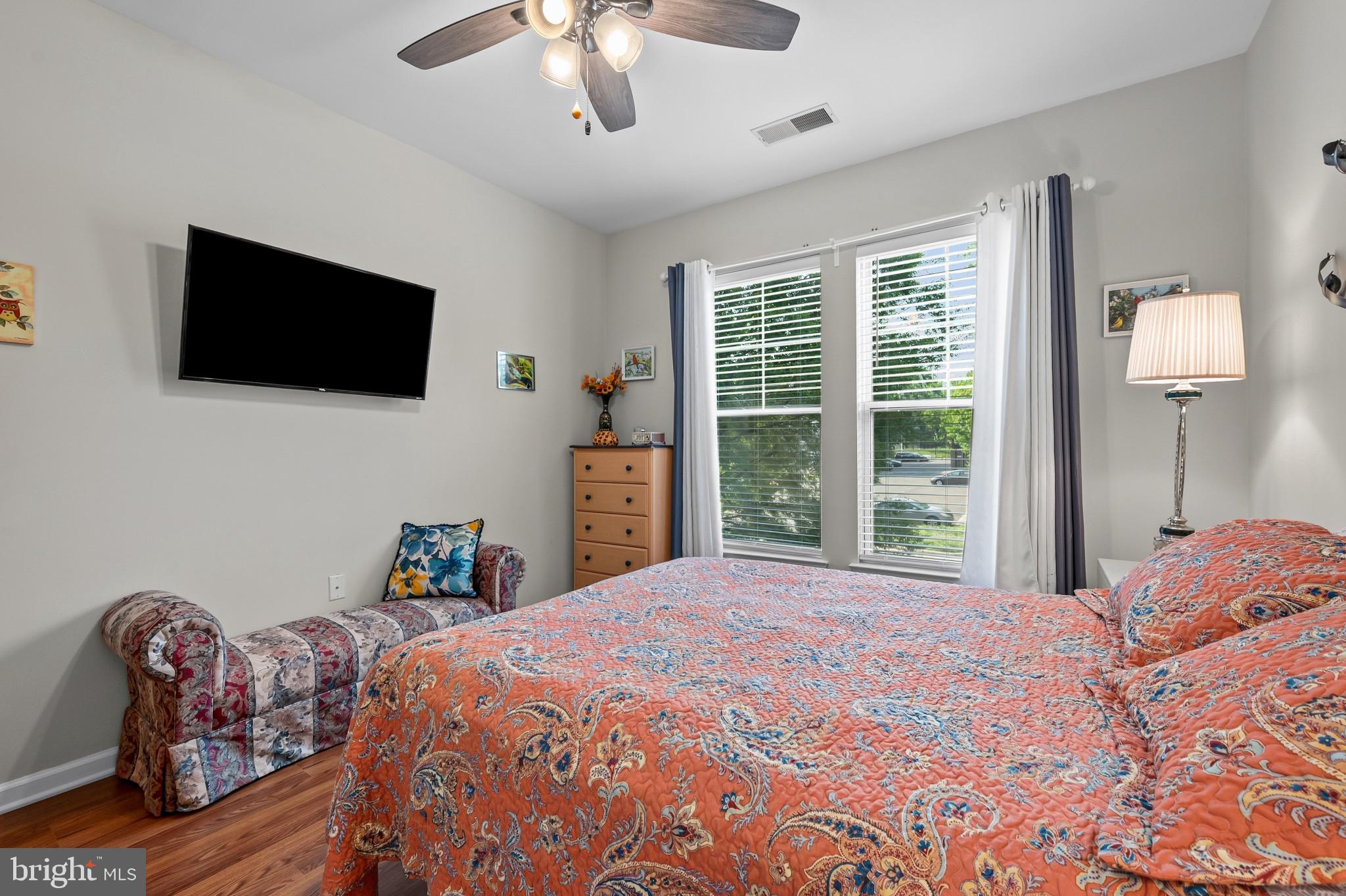 THE ADDISON AT ST PAUL - Residential
