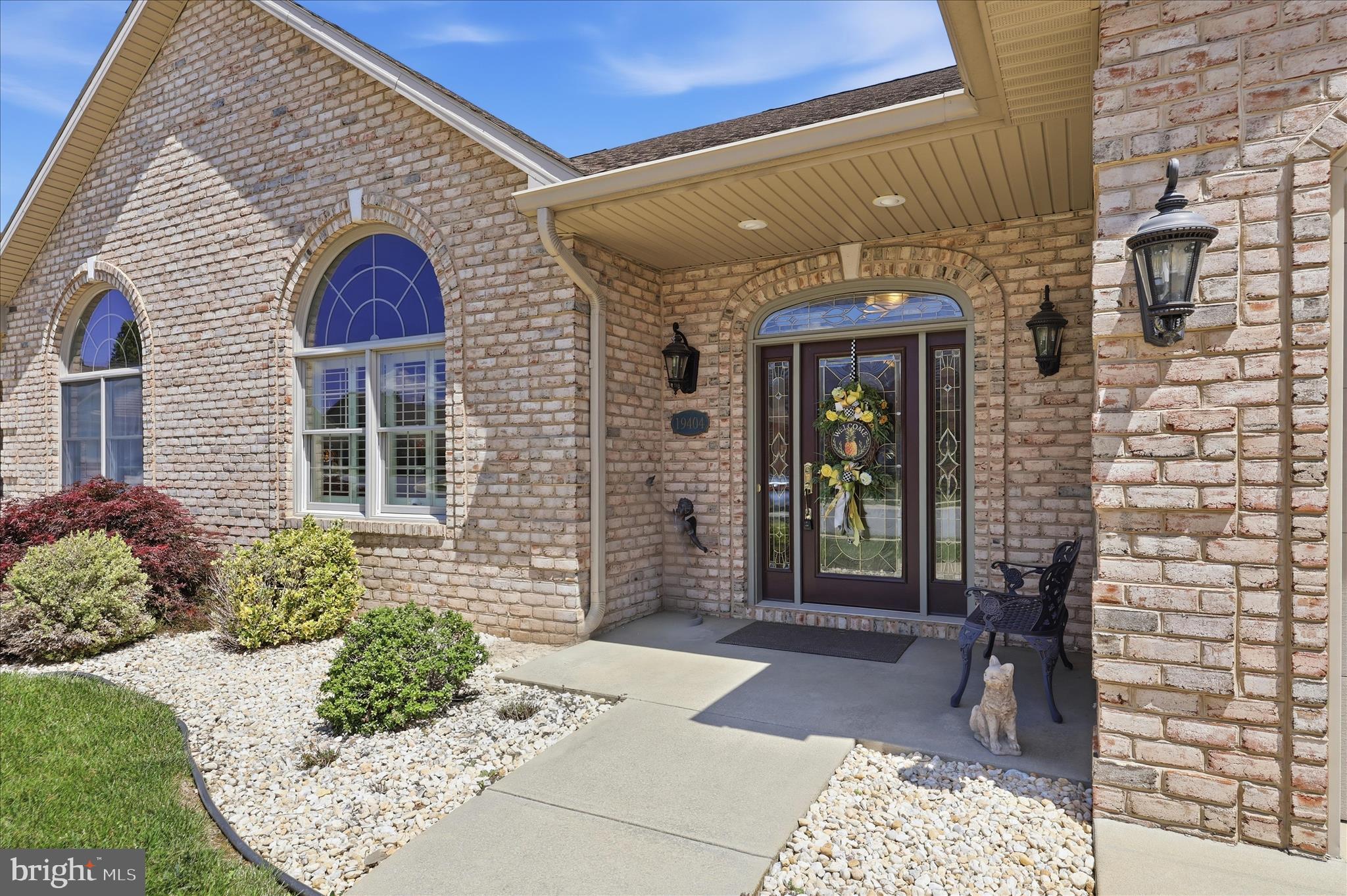 EMERALD POINTE - Residential
