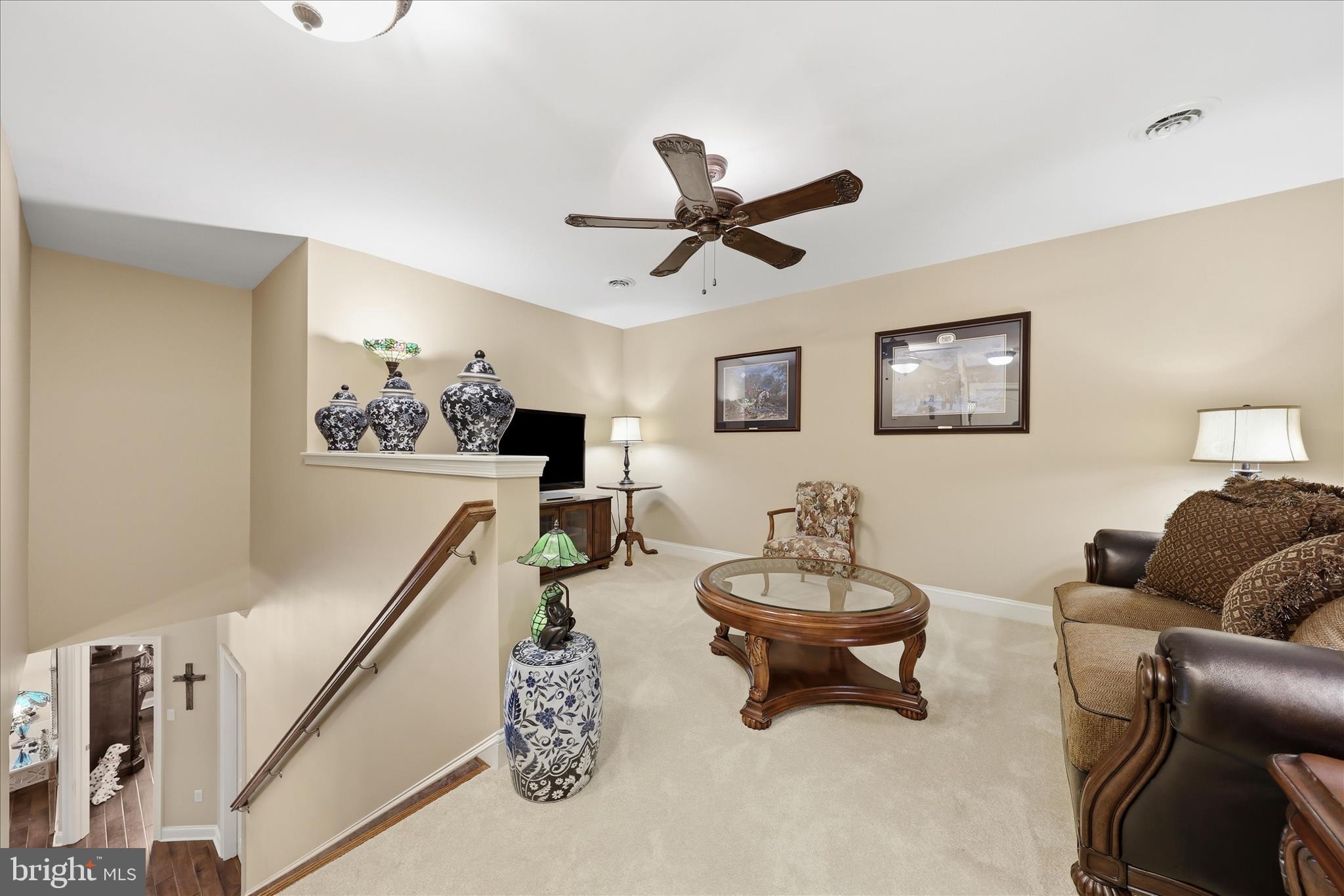 EMERALD POINTE - Residential