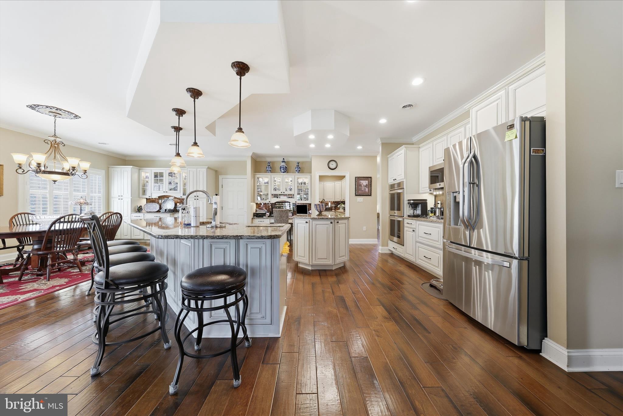 EMERALD POINTE - Residential