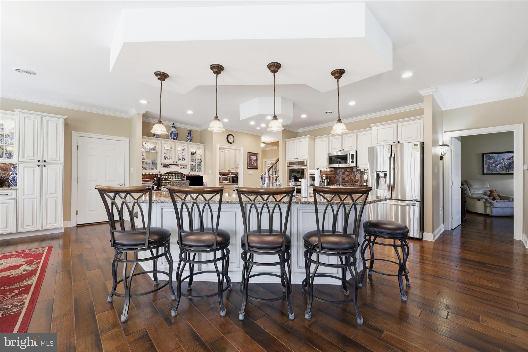 EMERALD POINTE - Residential