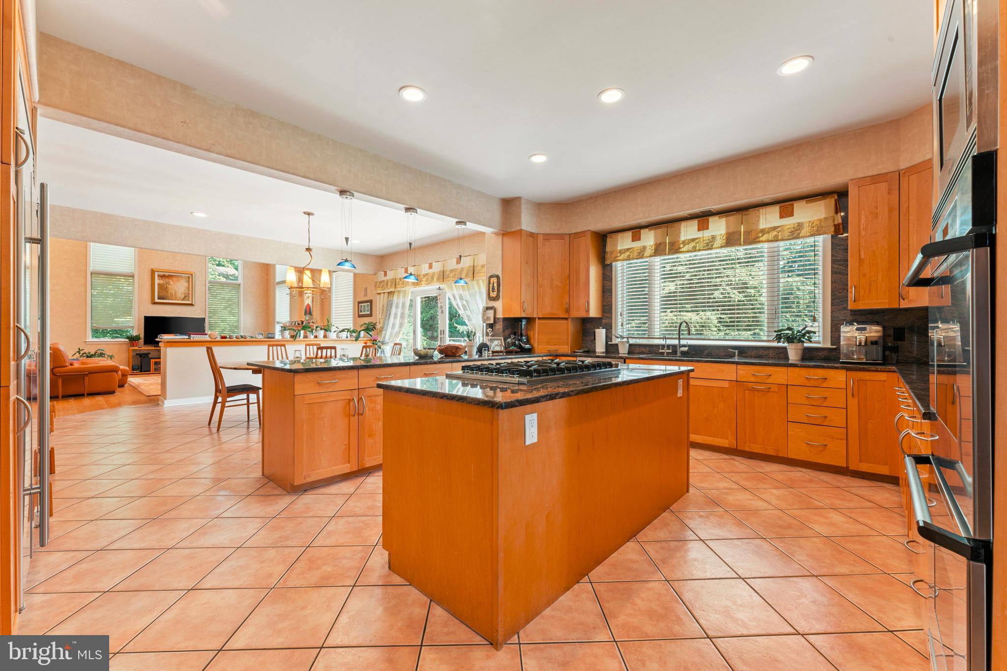 HUNTINGDON VALLEY - Residential