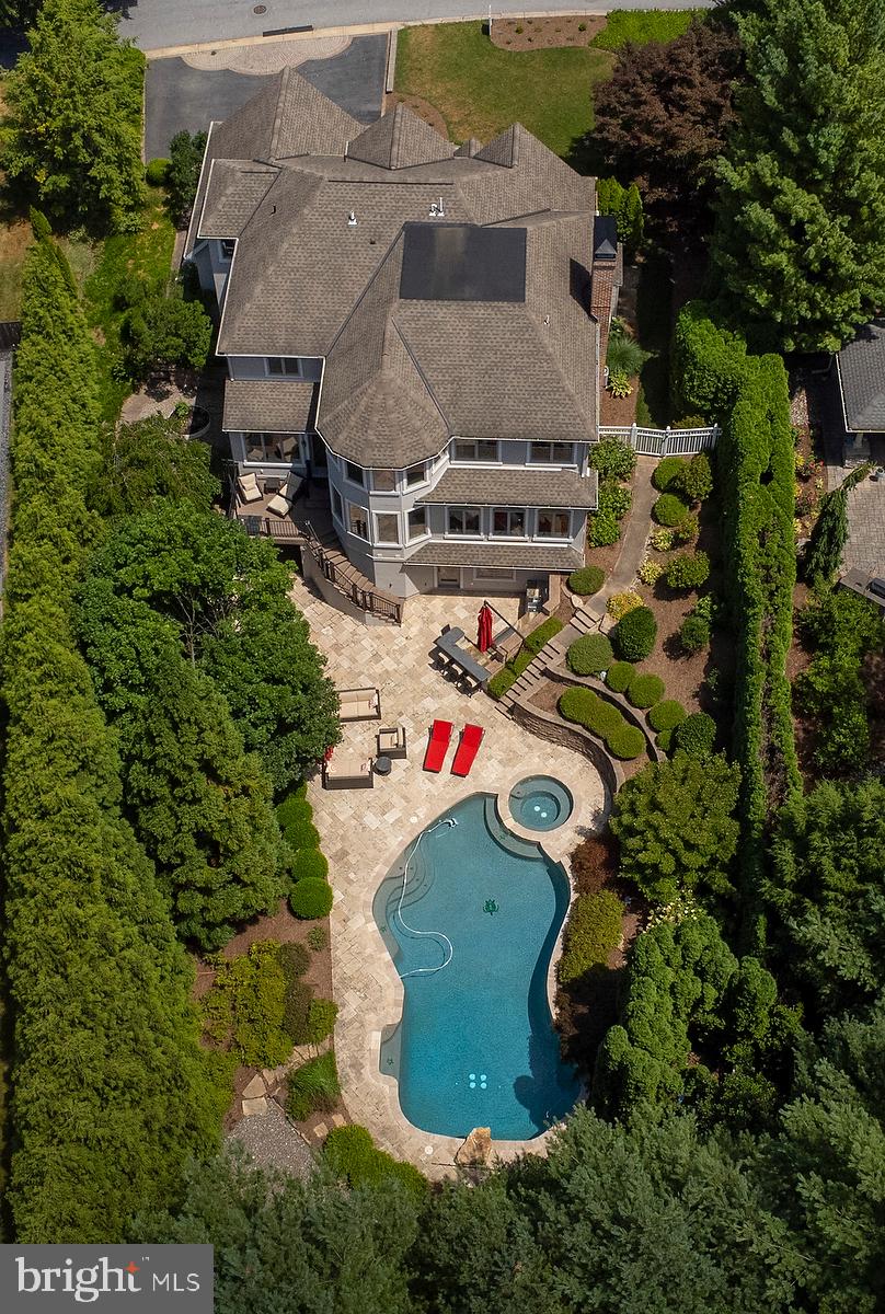 BIRDLAND - Residential