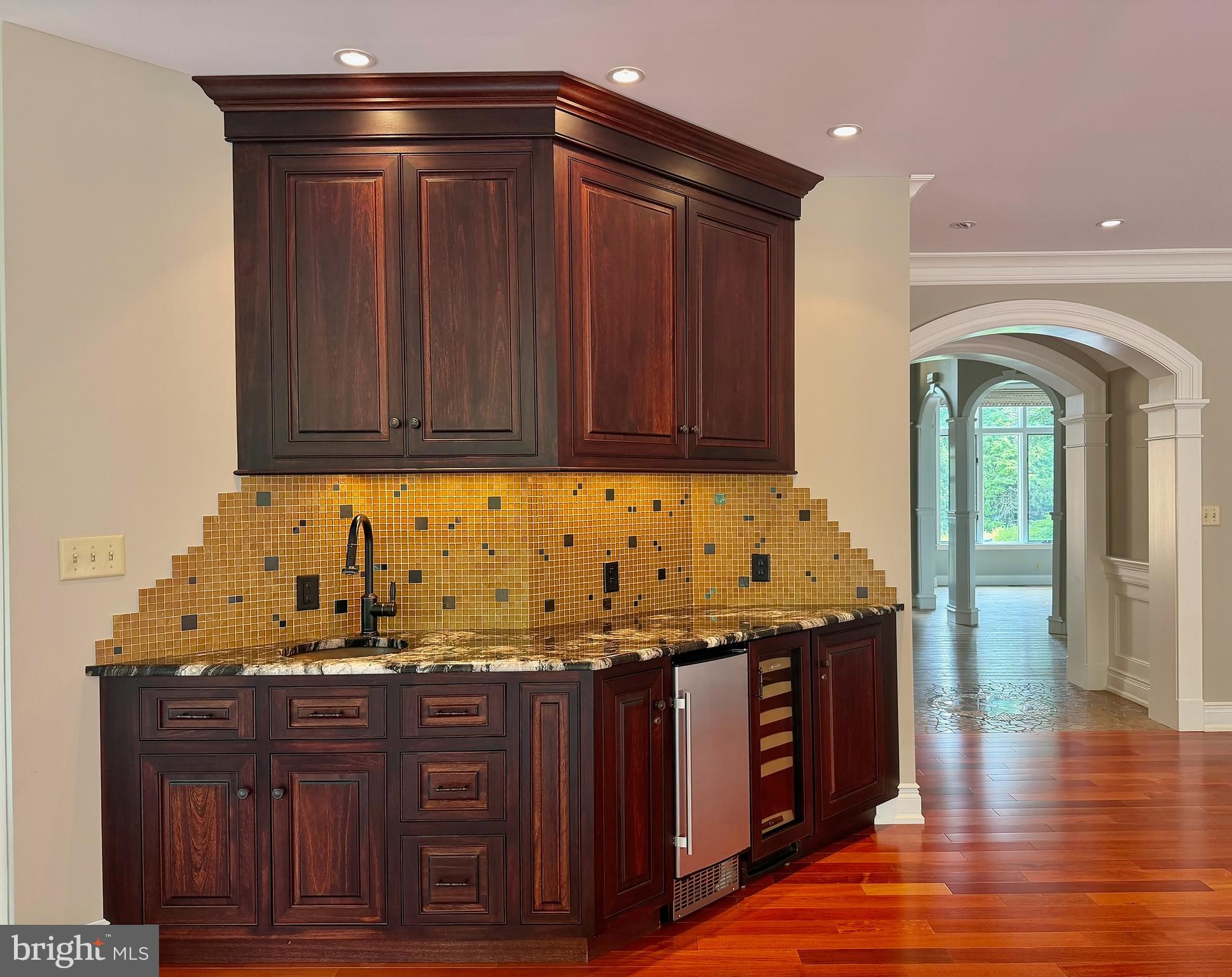 BIRDLAND - Residential