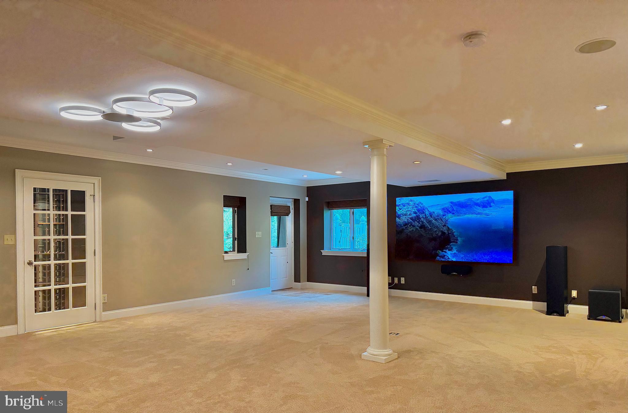 BIRDLAND - Residential