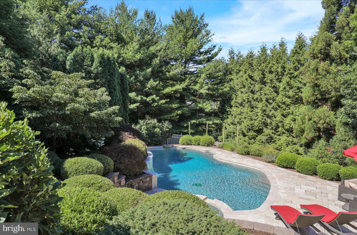 BIRDLAND - Residential