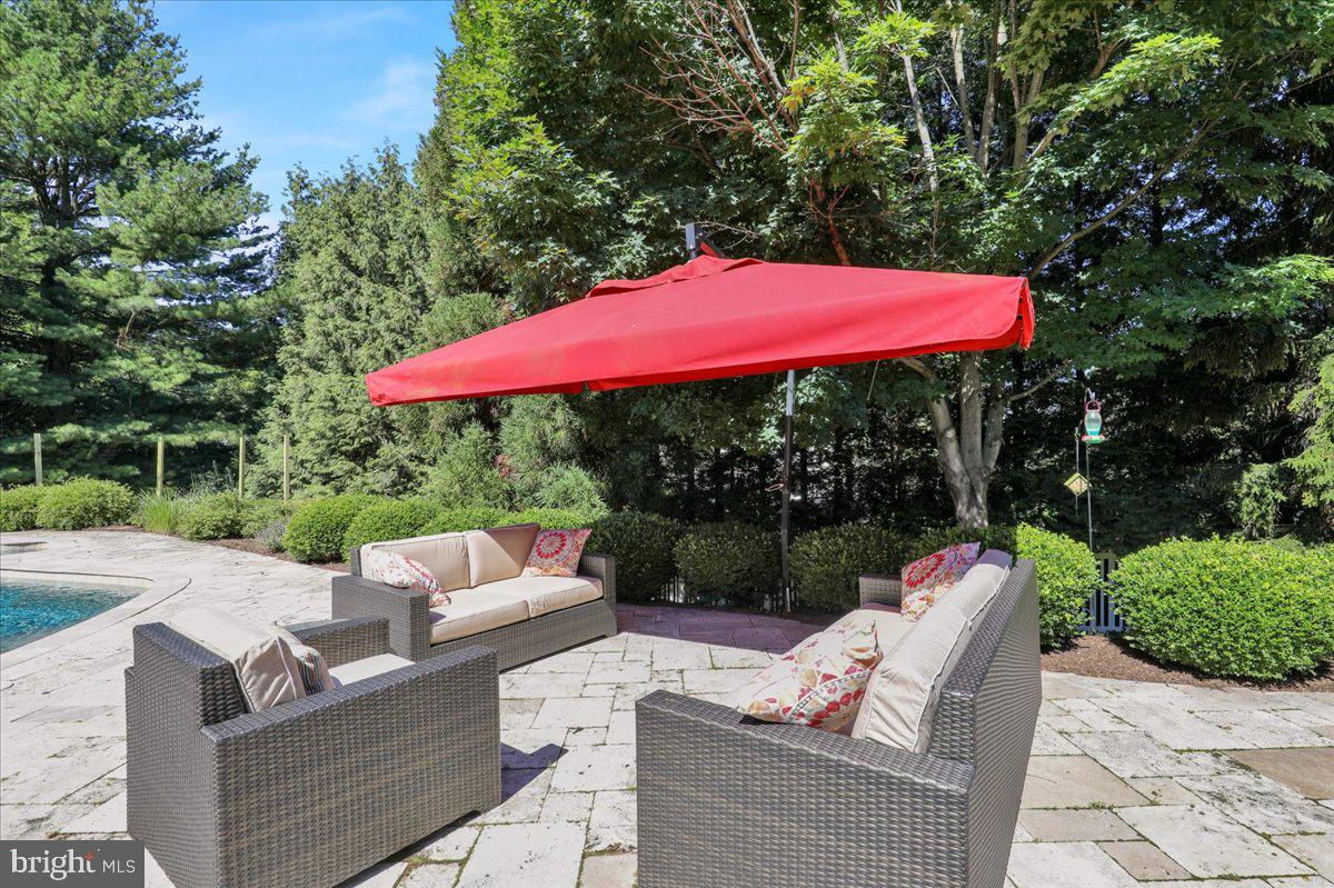 BIRDLAND - Residential