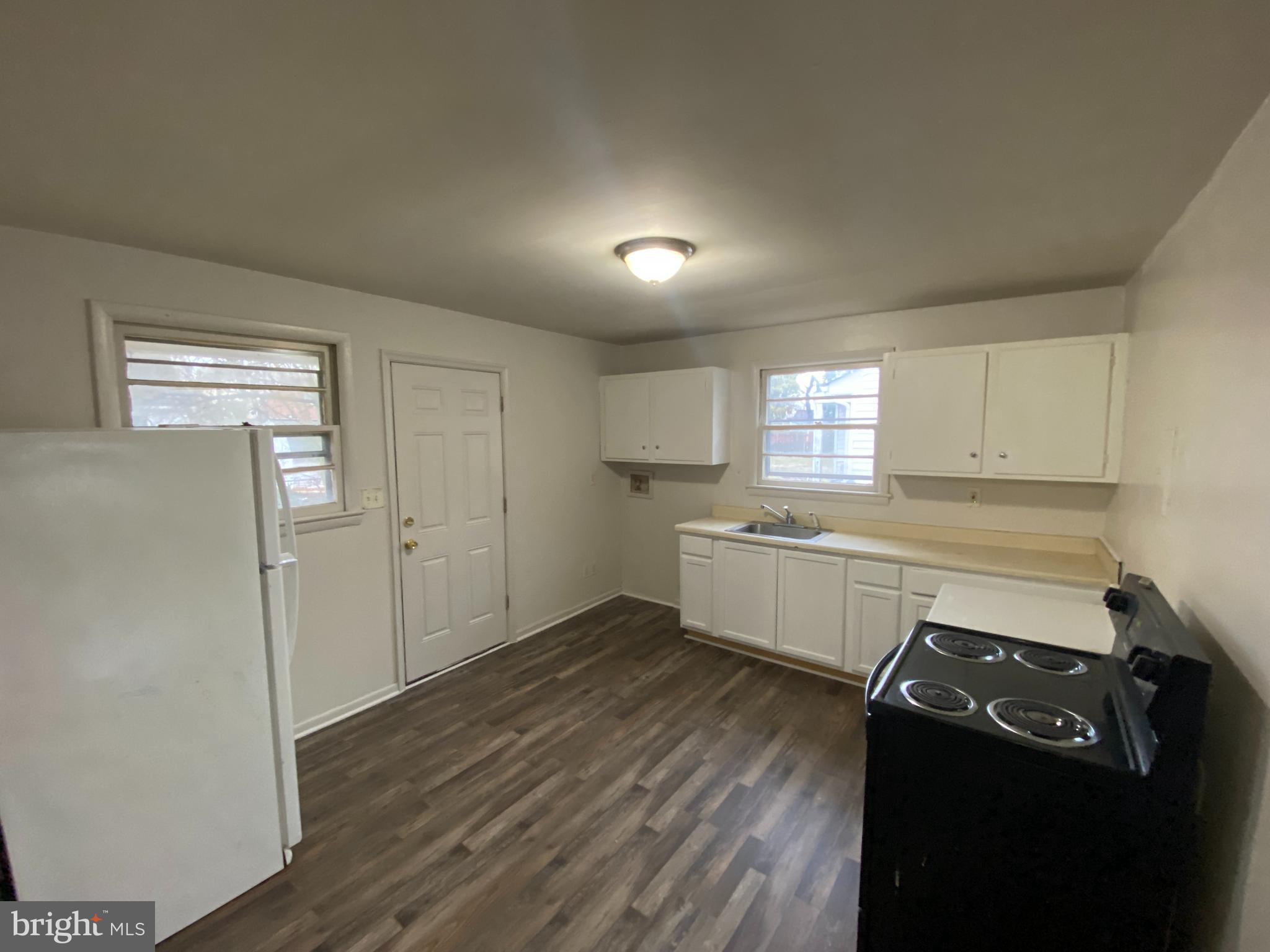 MAYFIELD - Residential Lease