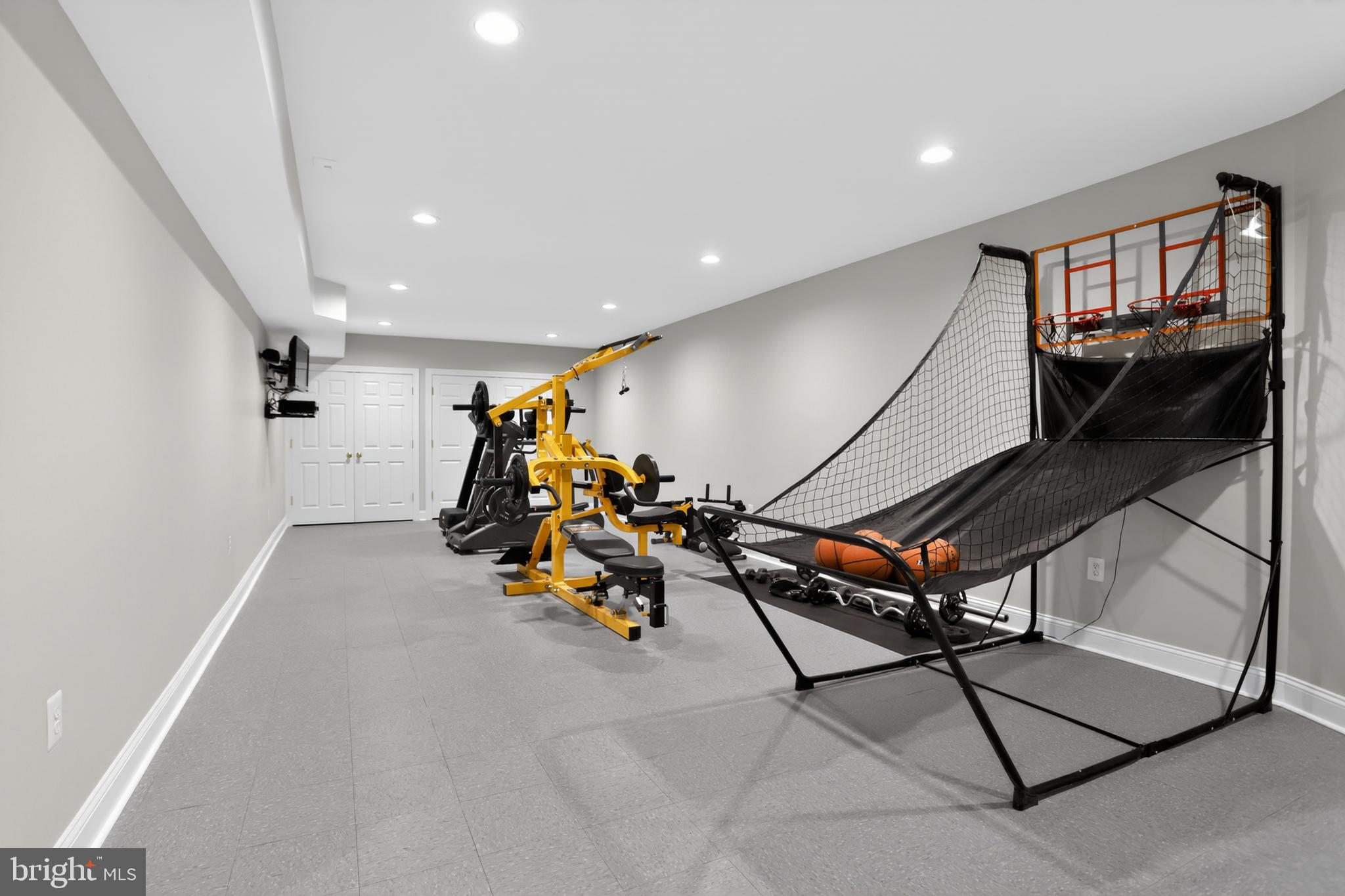 CLEARVIEW ESTS - Residential