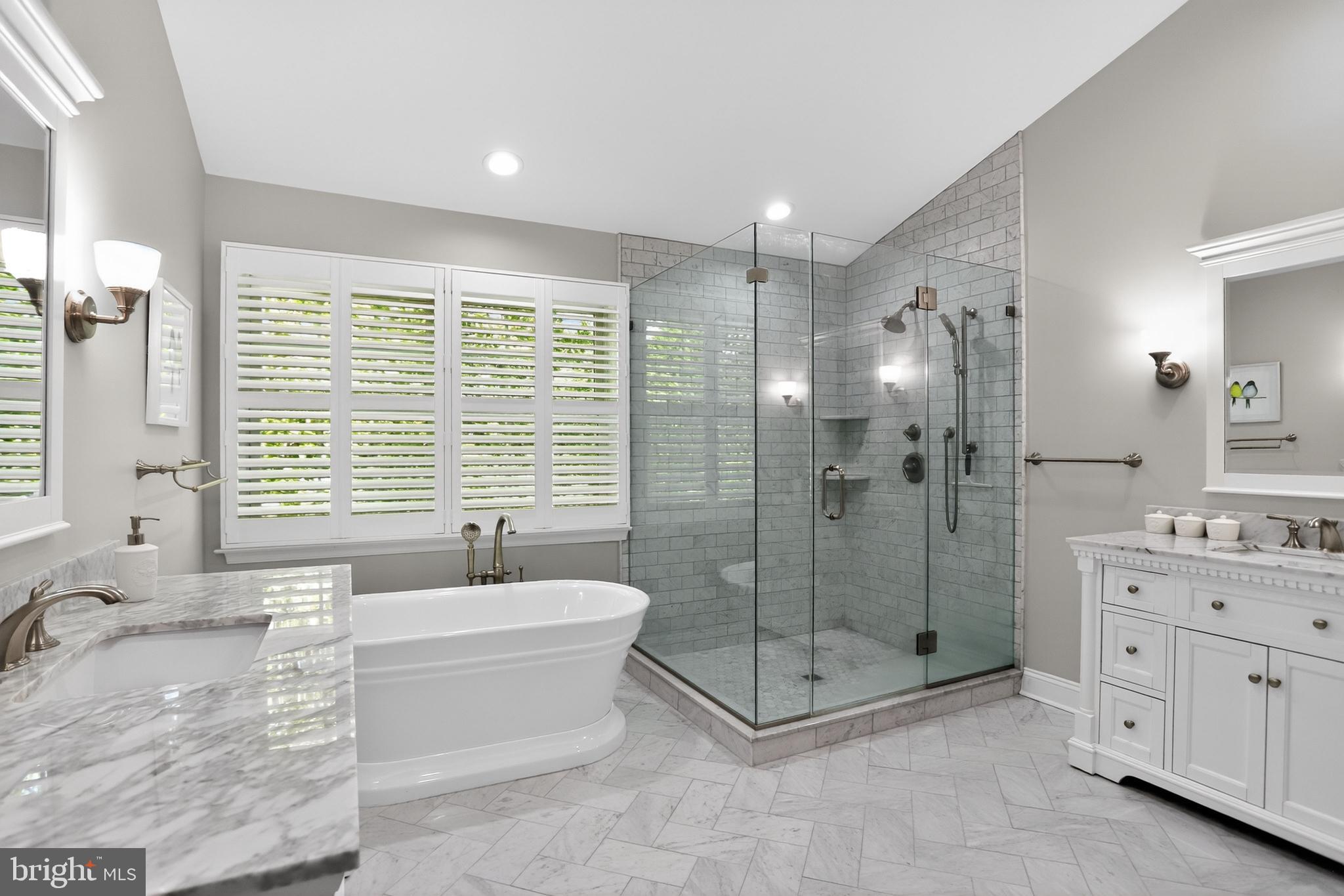 CLEARVIEW ESTS - Residential