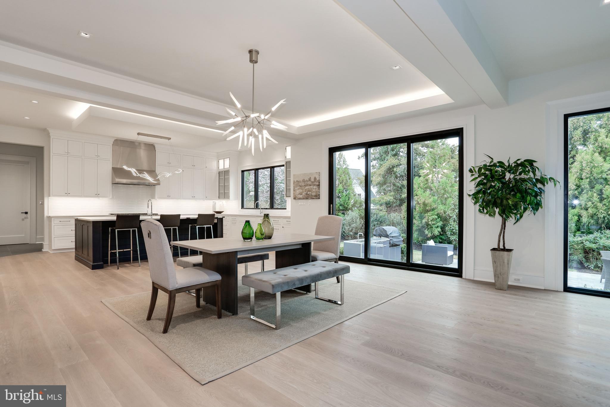 SALONA VILLAGE - Residential